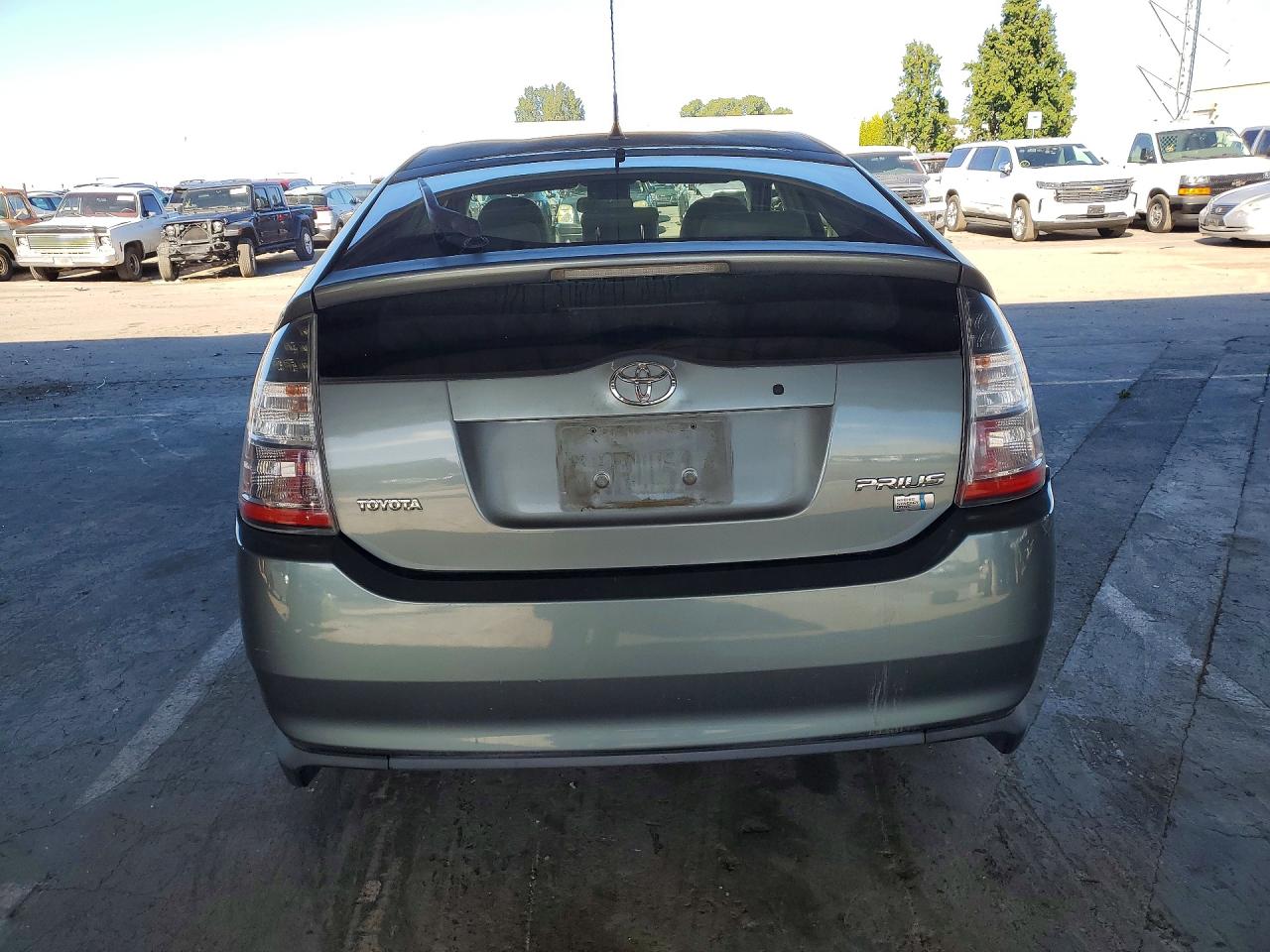 2005 Toyota Prius Base Gray vin: JTDKB20U453046552