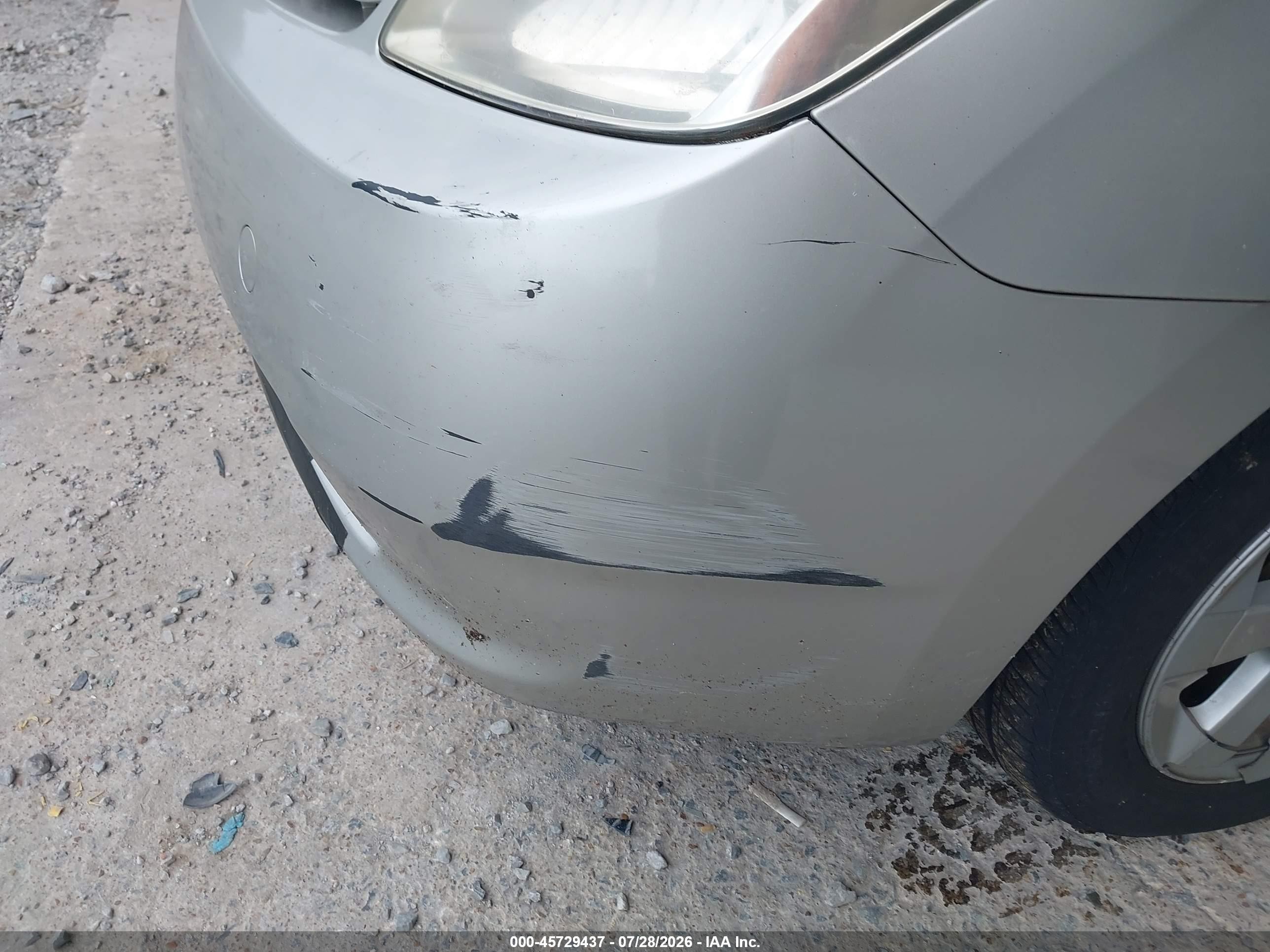 2005 Toyota Prius   Silver vin: JTDKB20U453053775