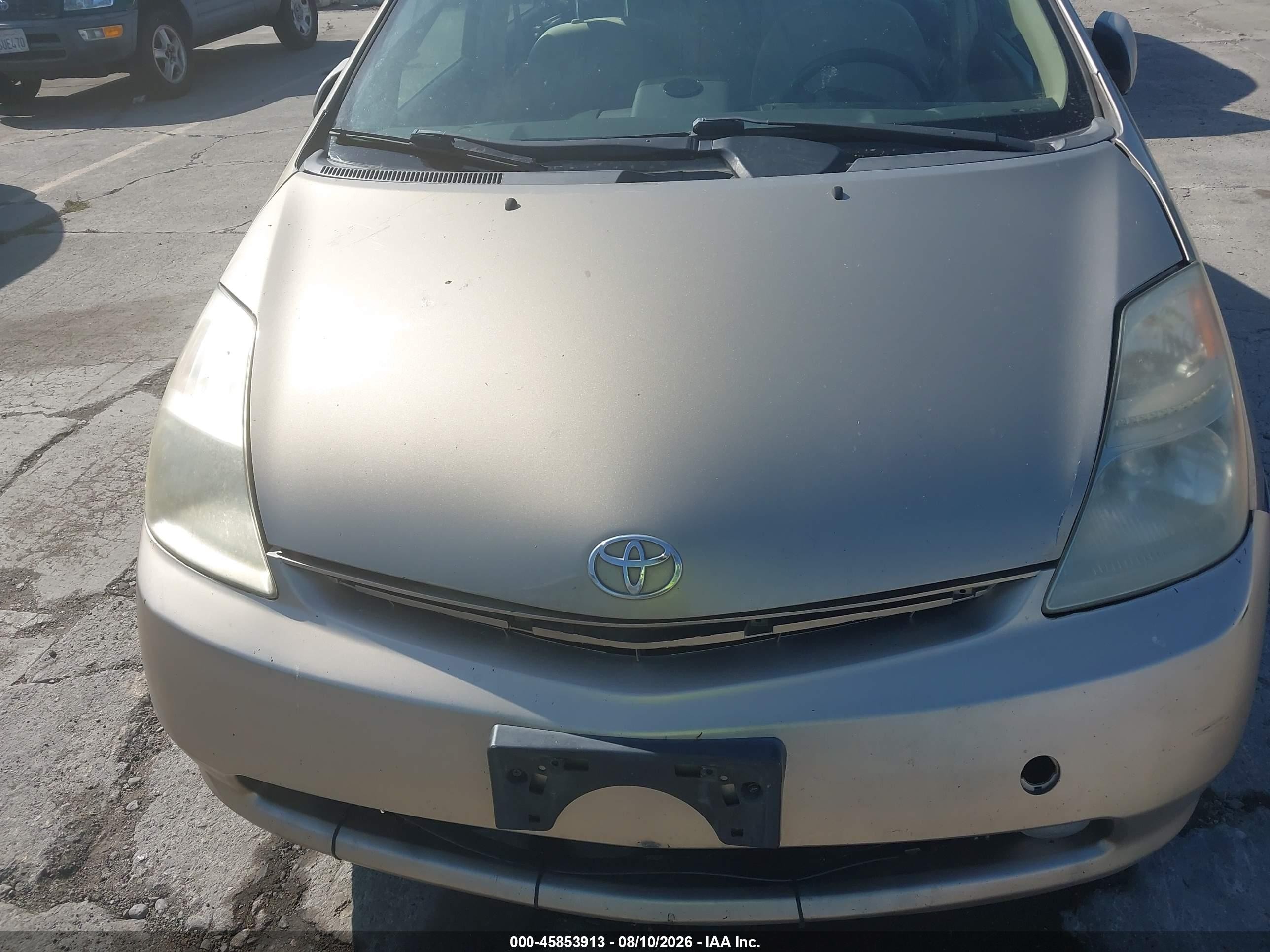 2005 Toyota Prius   Gold vin: JTDKB20U453086050