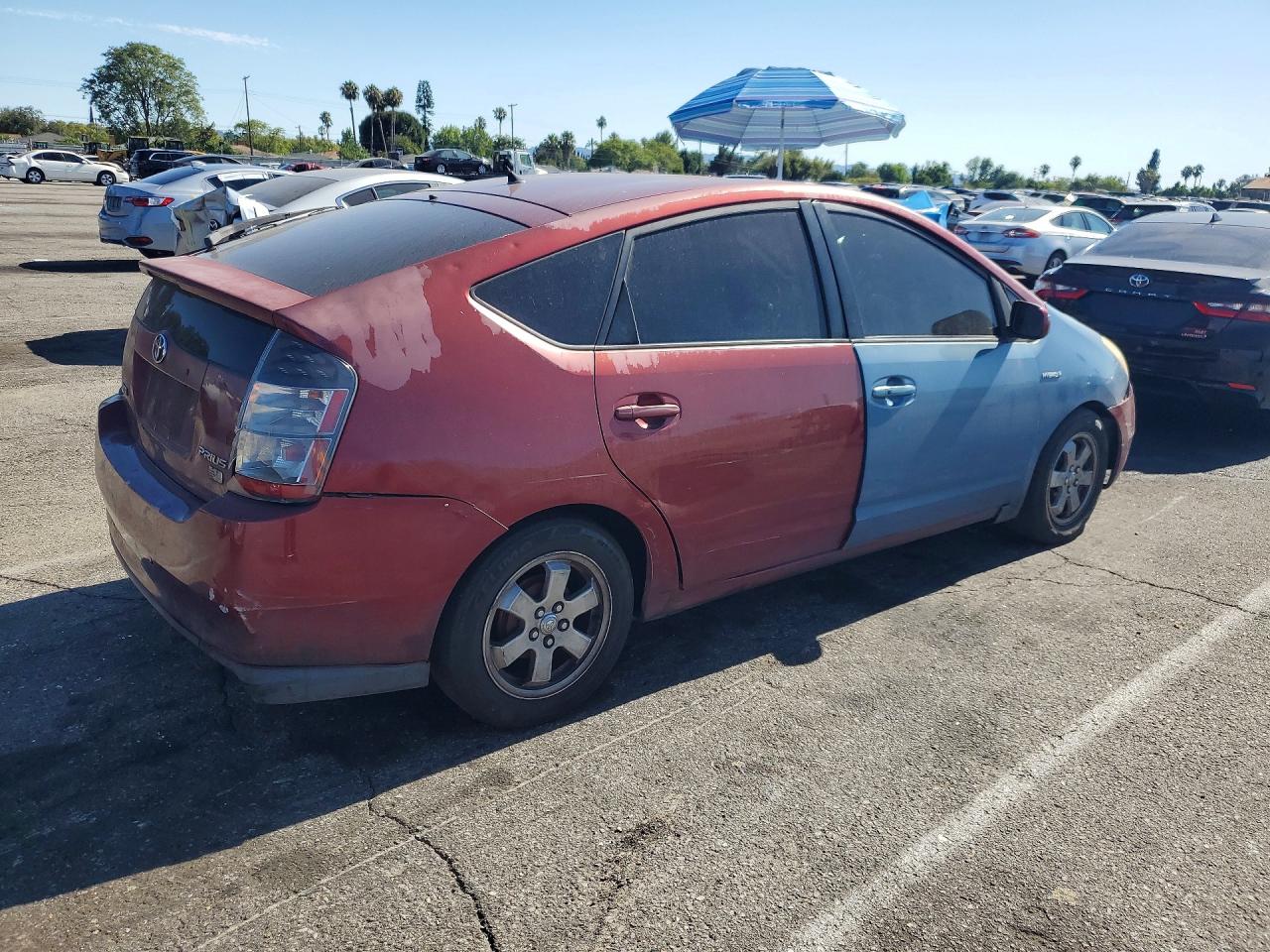 2005 Toyota Prius Base Burgundy vin: JTDKB20U457012586