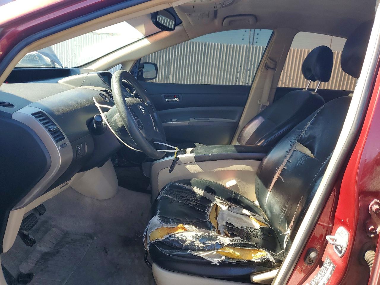 2005 Toyota Prius Base Burgundy vin: JTDKB20U457012586