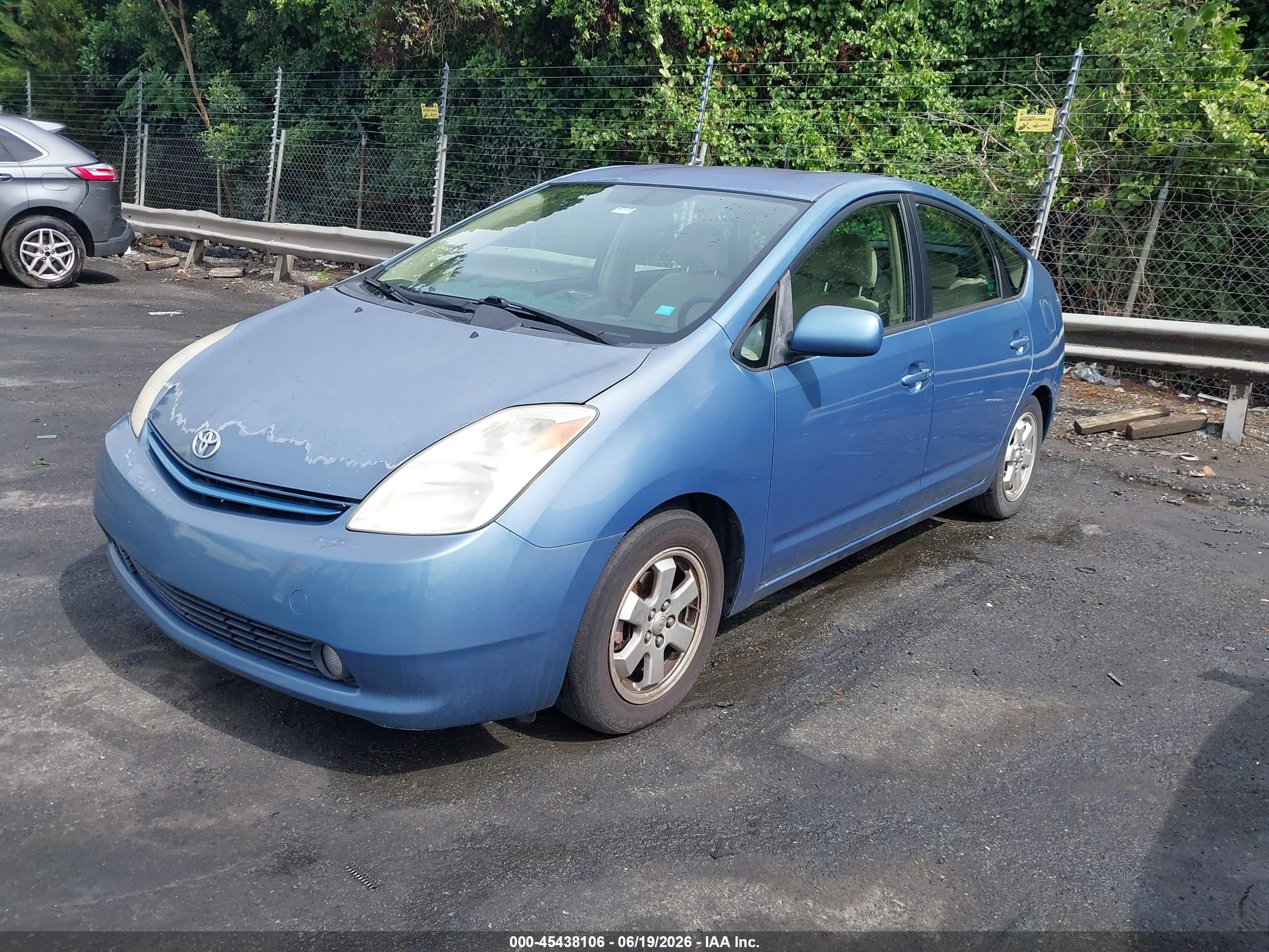 2005 Toyota Prius   Black vin: JTDKB20U457038010