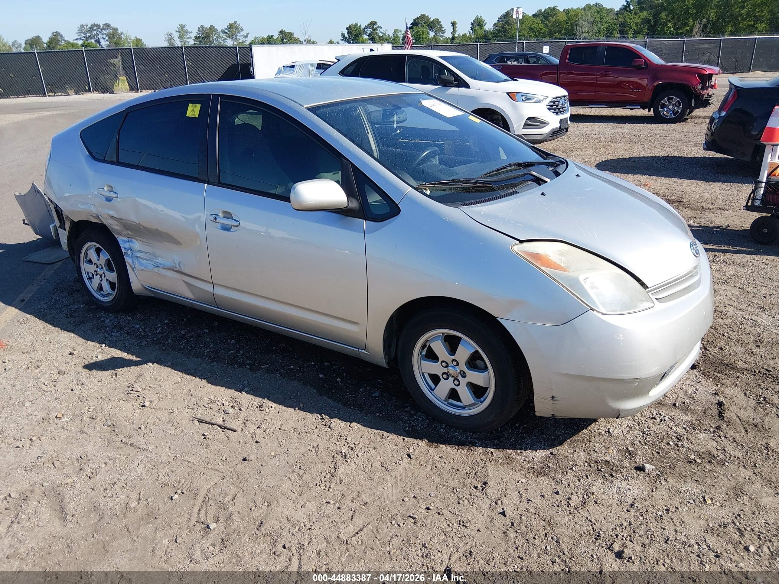 2005 Toyota Prius   Silver vin: JTDKB20U457044308
