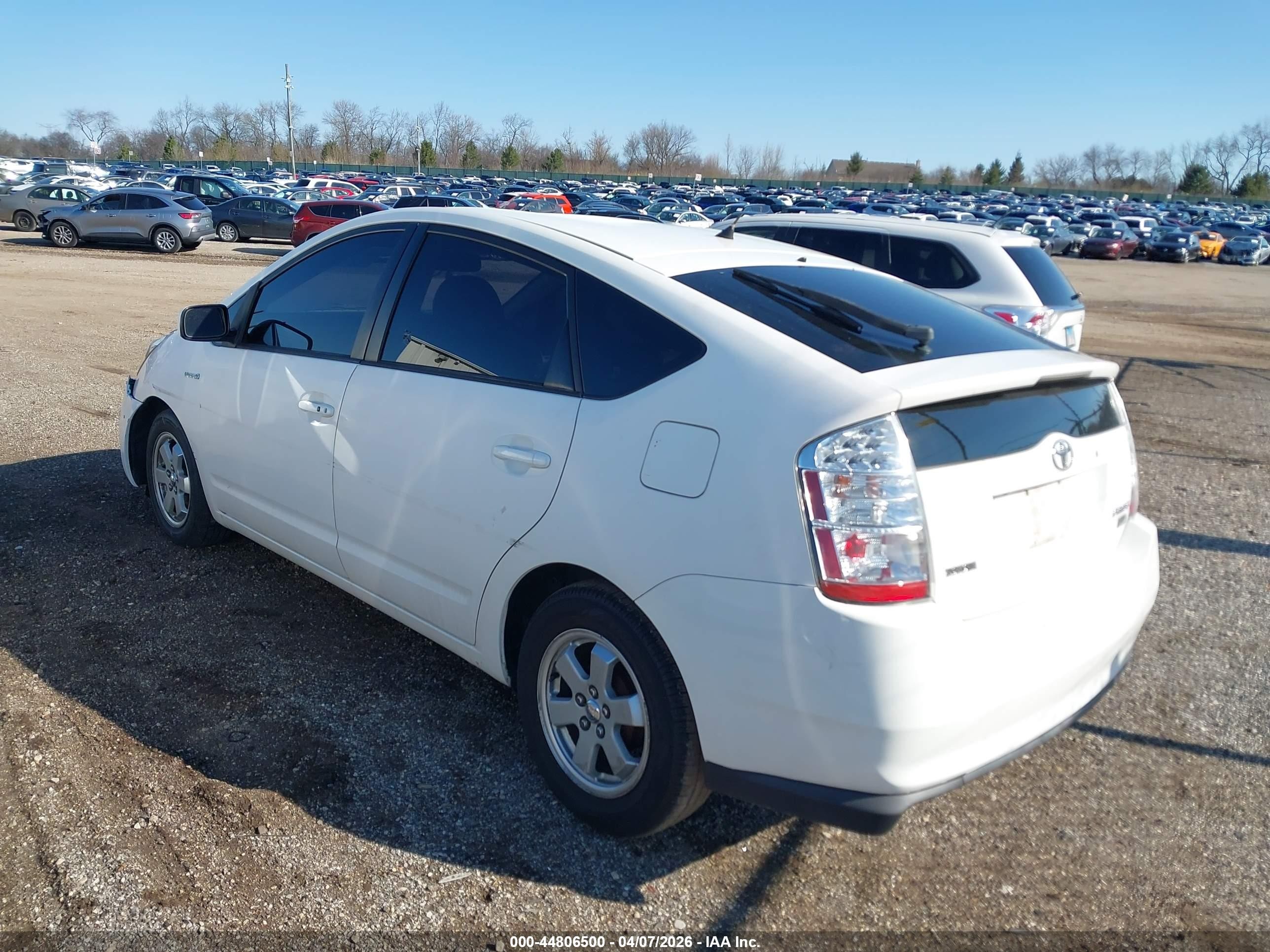 2006 Toyota Prius White vin: JTDKB20U463134471