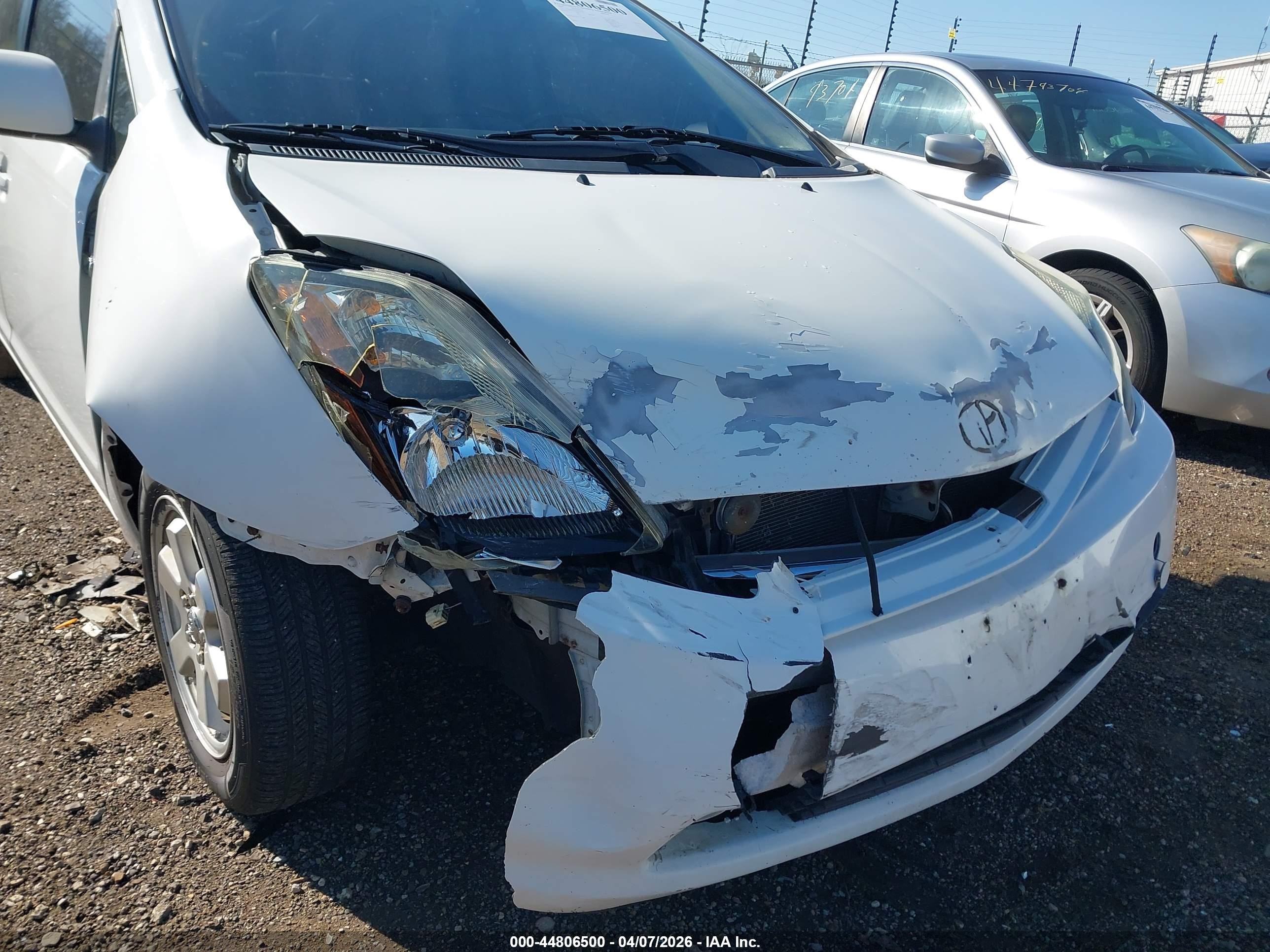 2006 Toyota Prius White vin: JTDKB20U463134471