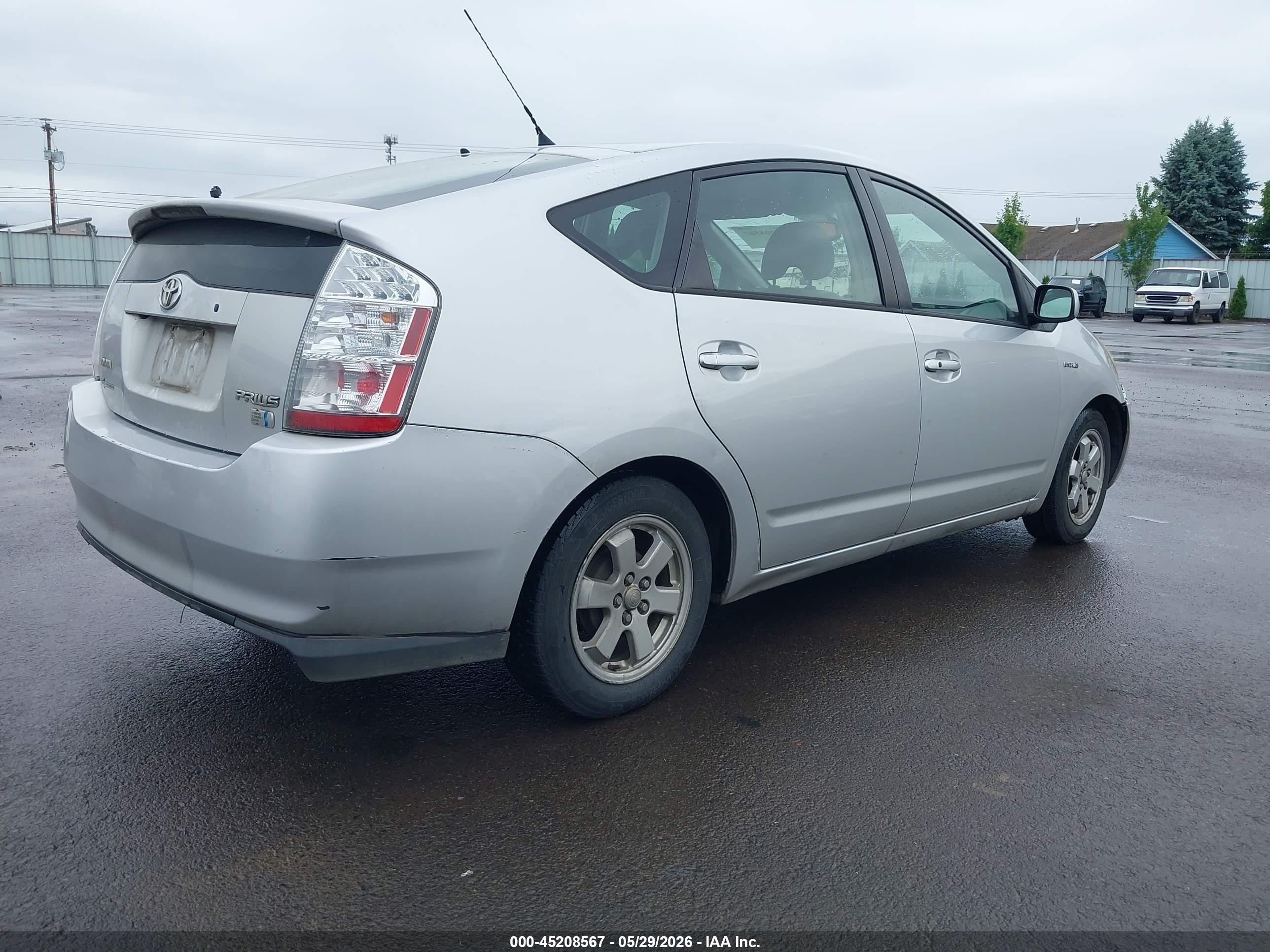 2006 Toyota Prius   Silver vin: JTDKB20U463161346