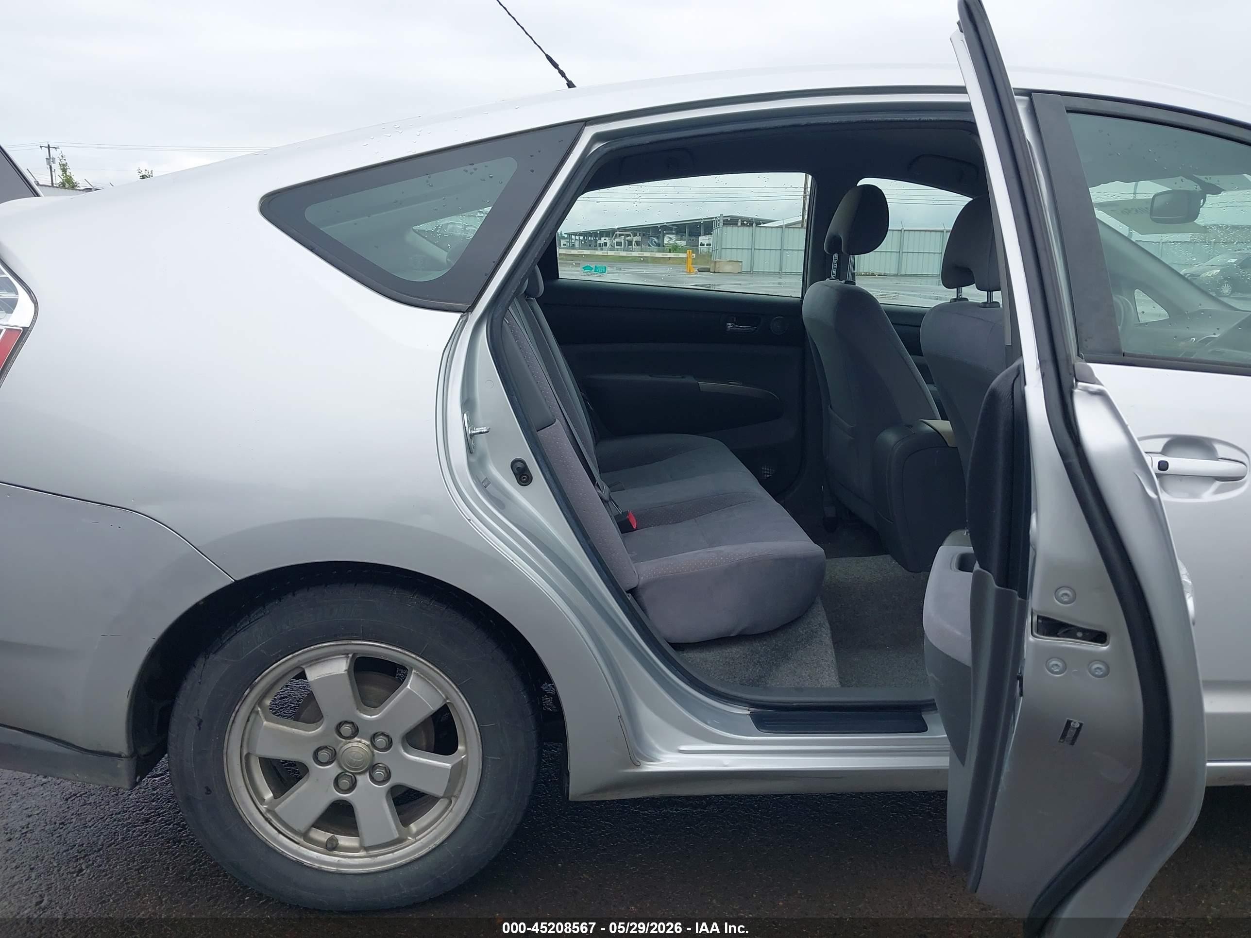2006 Toyota Prius   Silver vin: JTDKB20U463161346