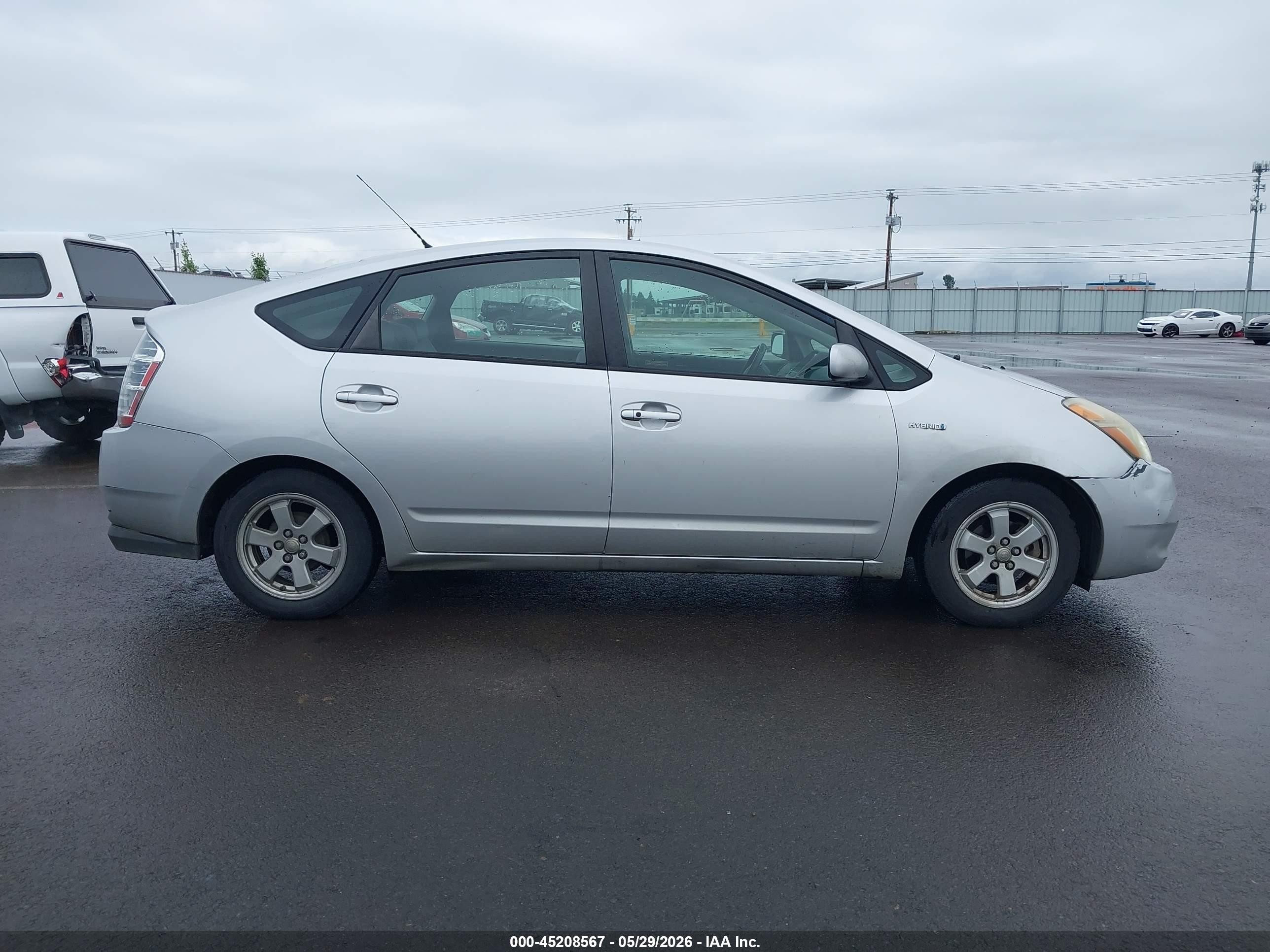 2006 Toyota Prius   Silver vin: JTDKB20U463161346