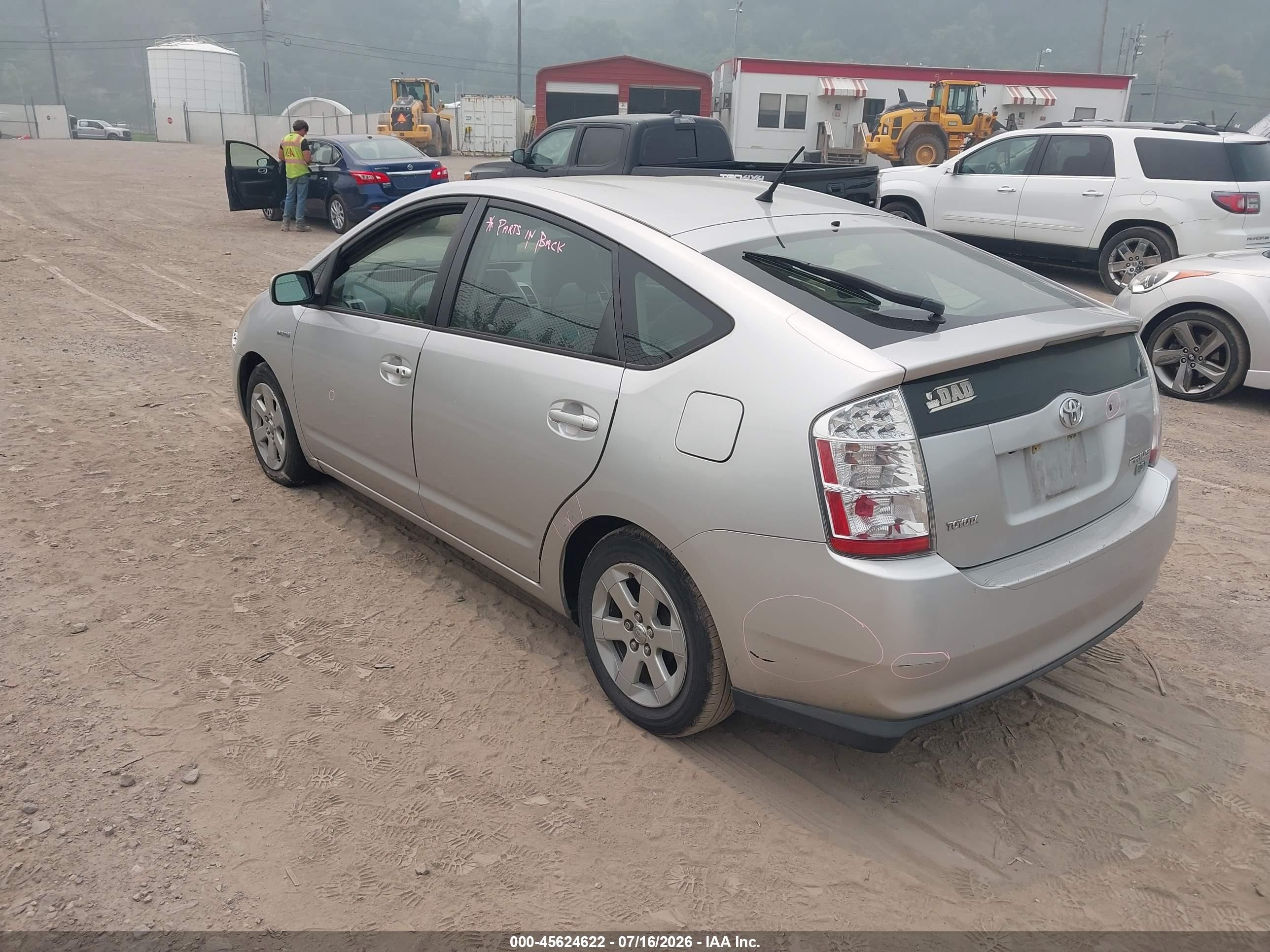 2006 Toyota Prius   Silver vin: JTDKB20U463172444