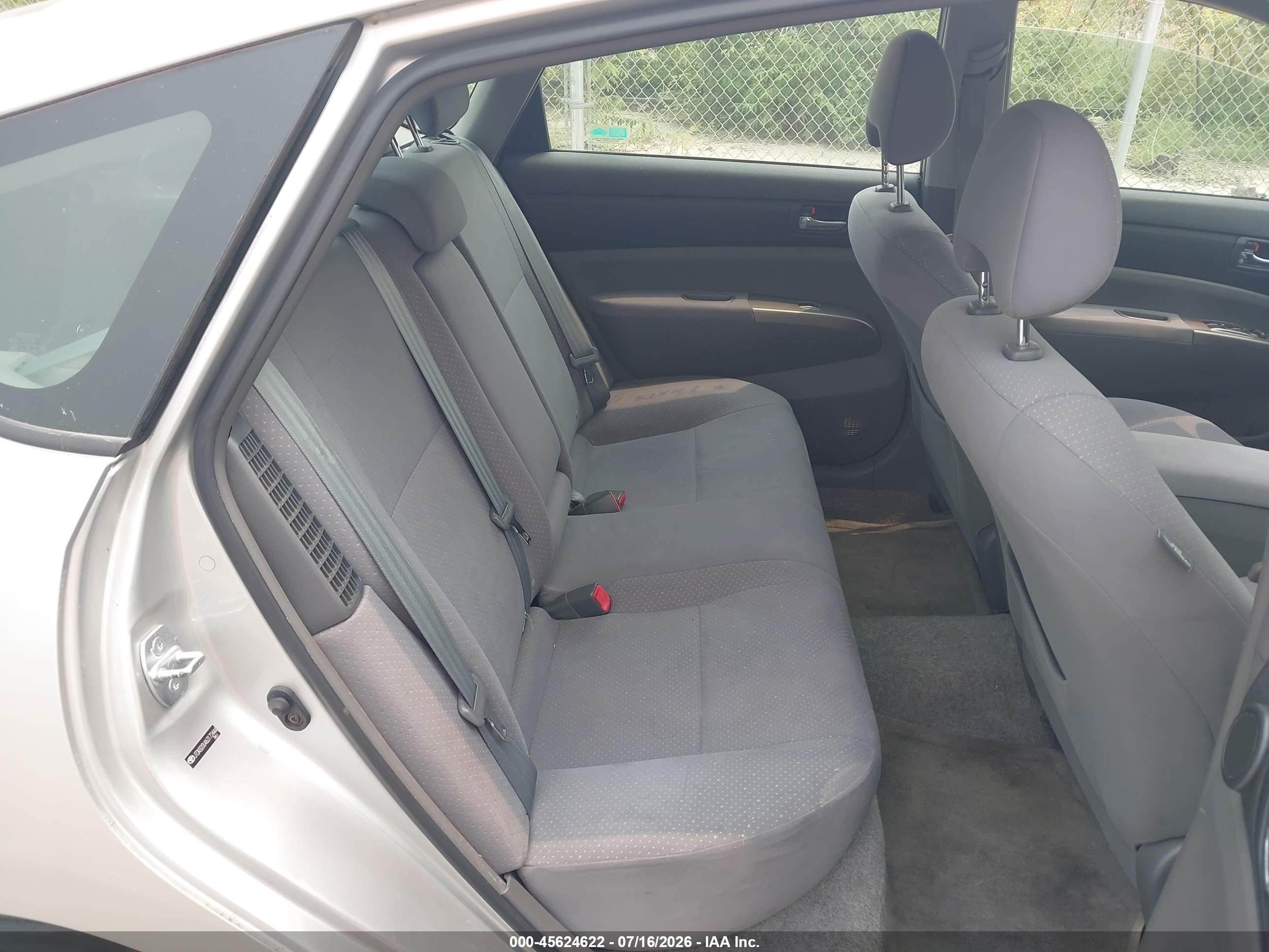 2006 Toyota Prius   Silver vin: JTDKB20U463172444