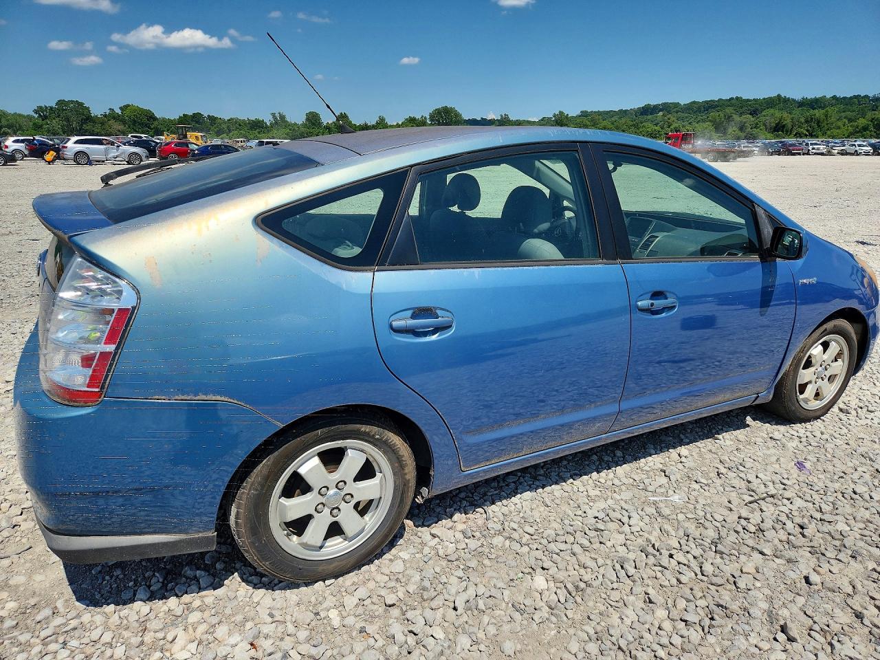 2006 Toyota Prius Base Blue vin: JTDKB20U467070585
