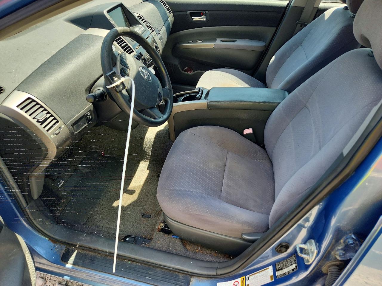 2006 Toyota Prius Base Blue vin: JTDKB20U467070585