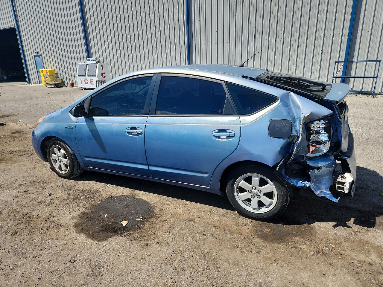 2006 Toyota Prius Base Blue vin: JTDKB20U467081022
