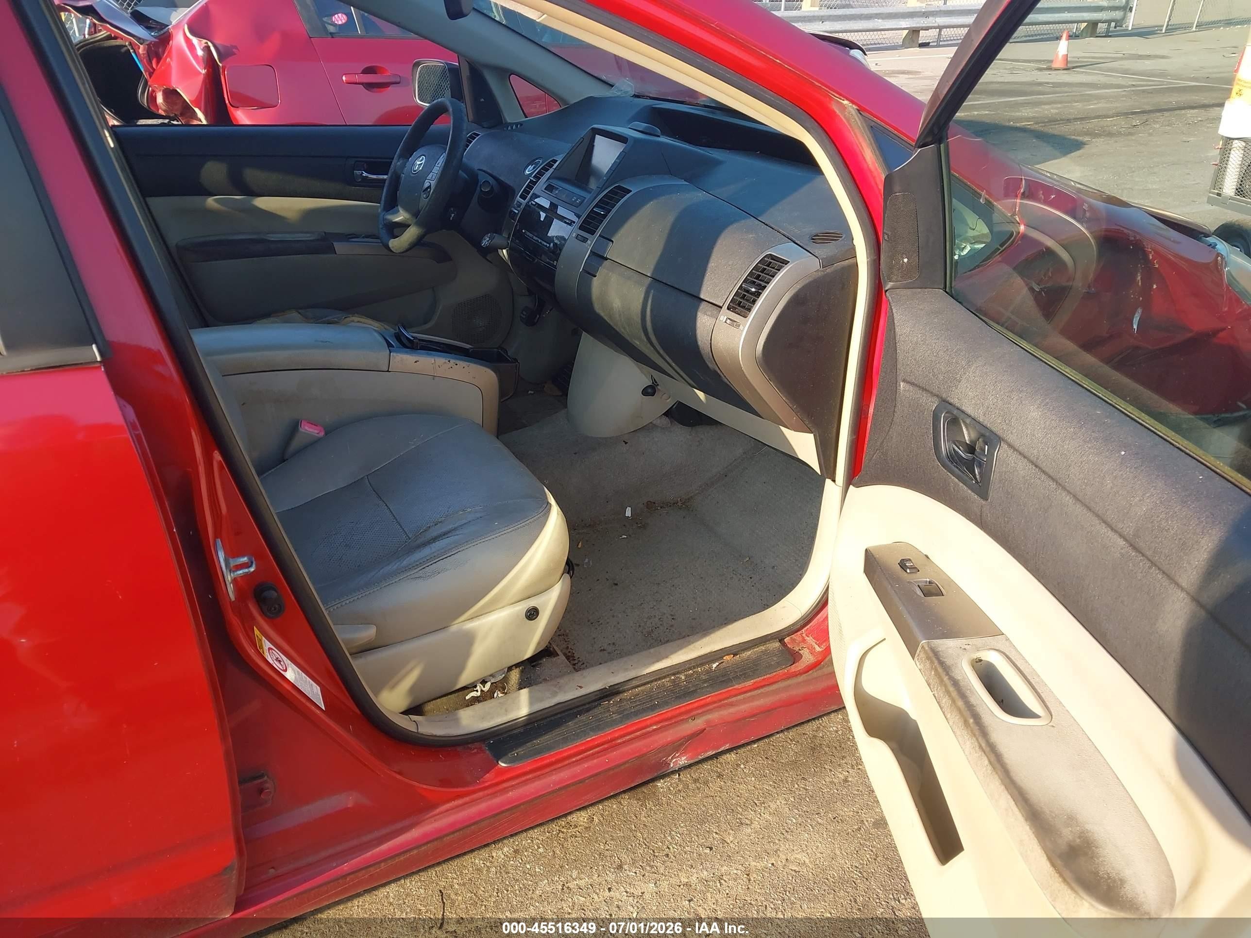 2006 Toyota Prius   Red vin: JTDKB20U467501006
