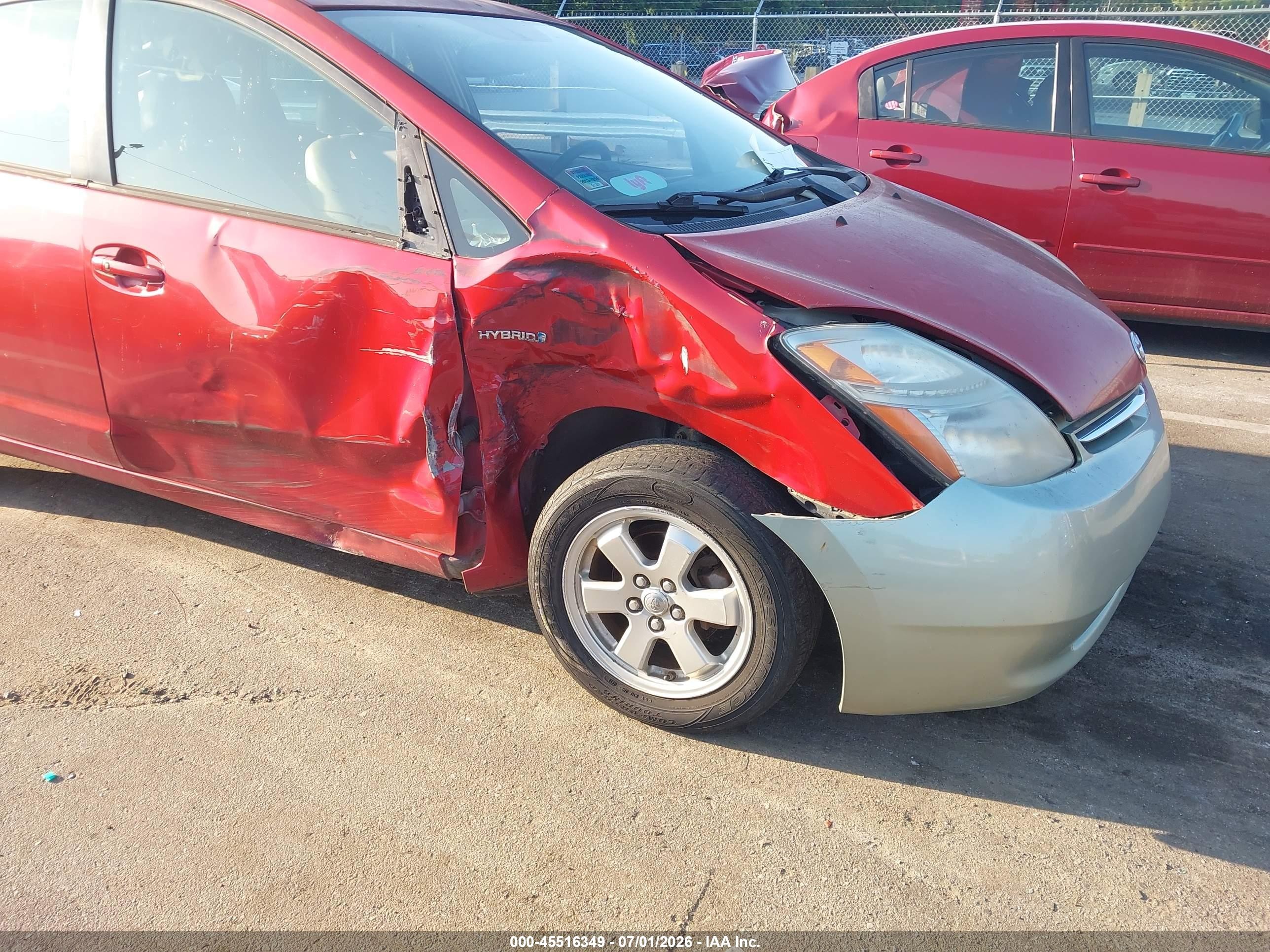 2006 Toyota Prius   Red vin: JTDKB20U467501006