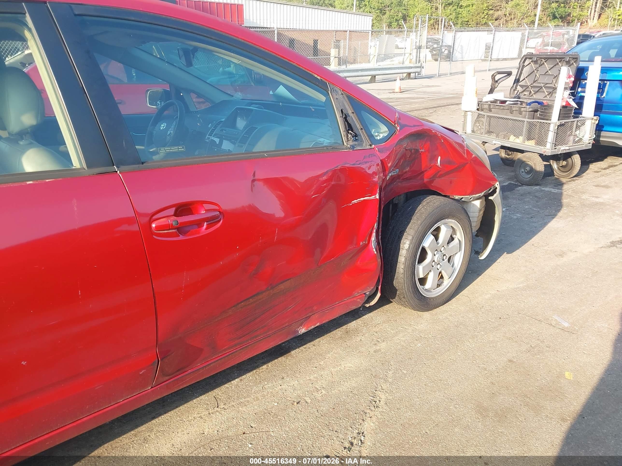 2006 Toyota Prius   Red vin: JTDKB20U467501006