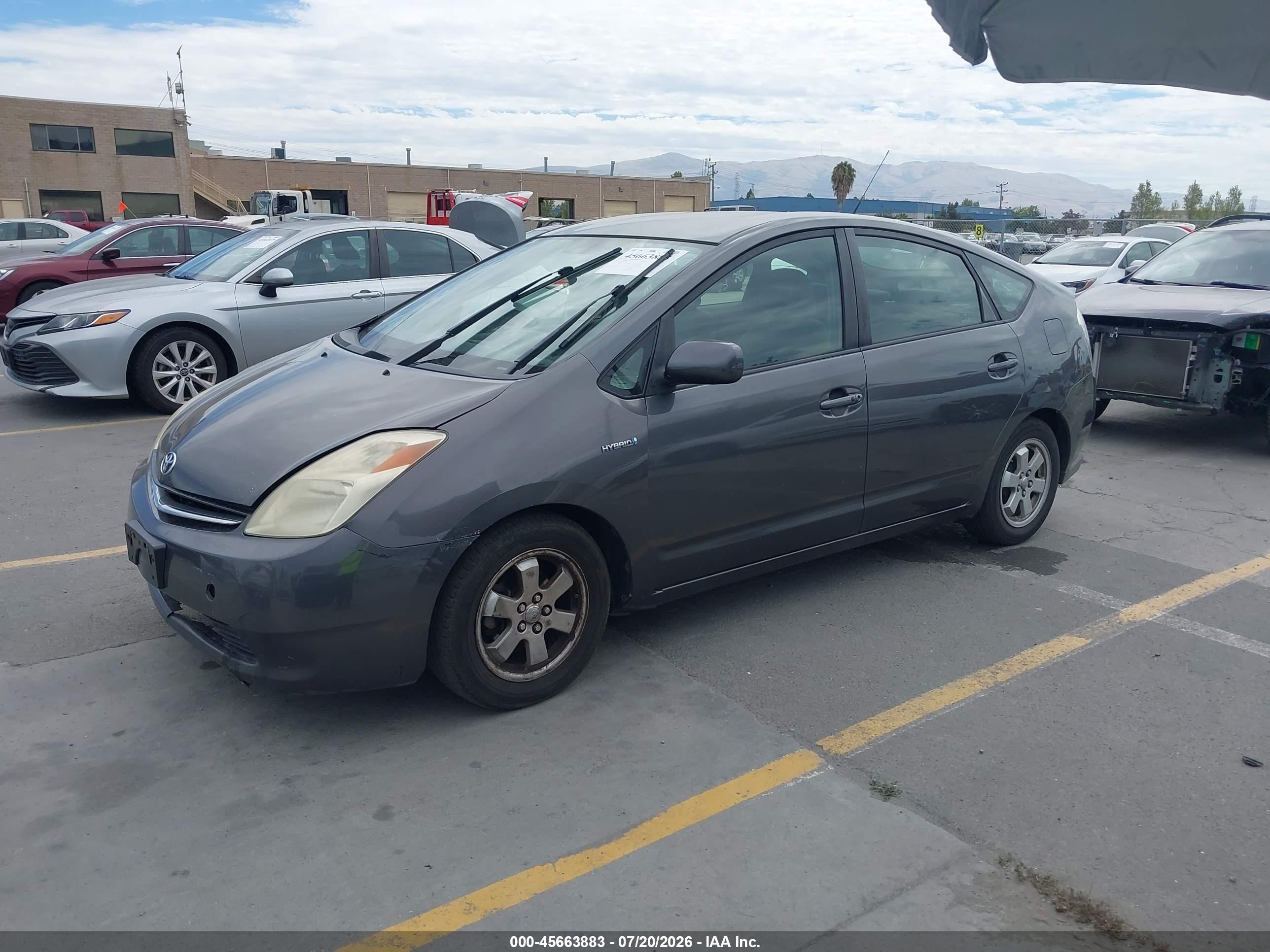 2007 Toyota Prius   Серый vin: JTDKB20U473209073