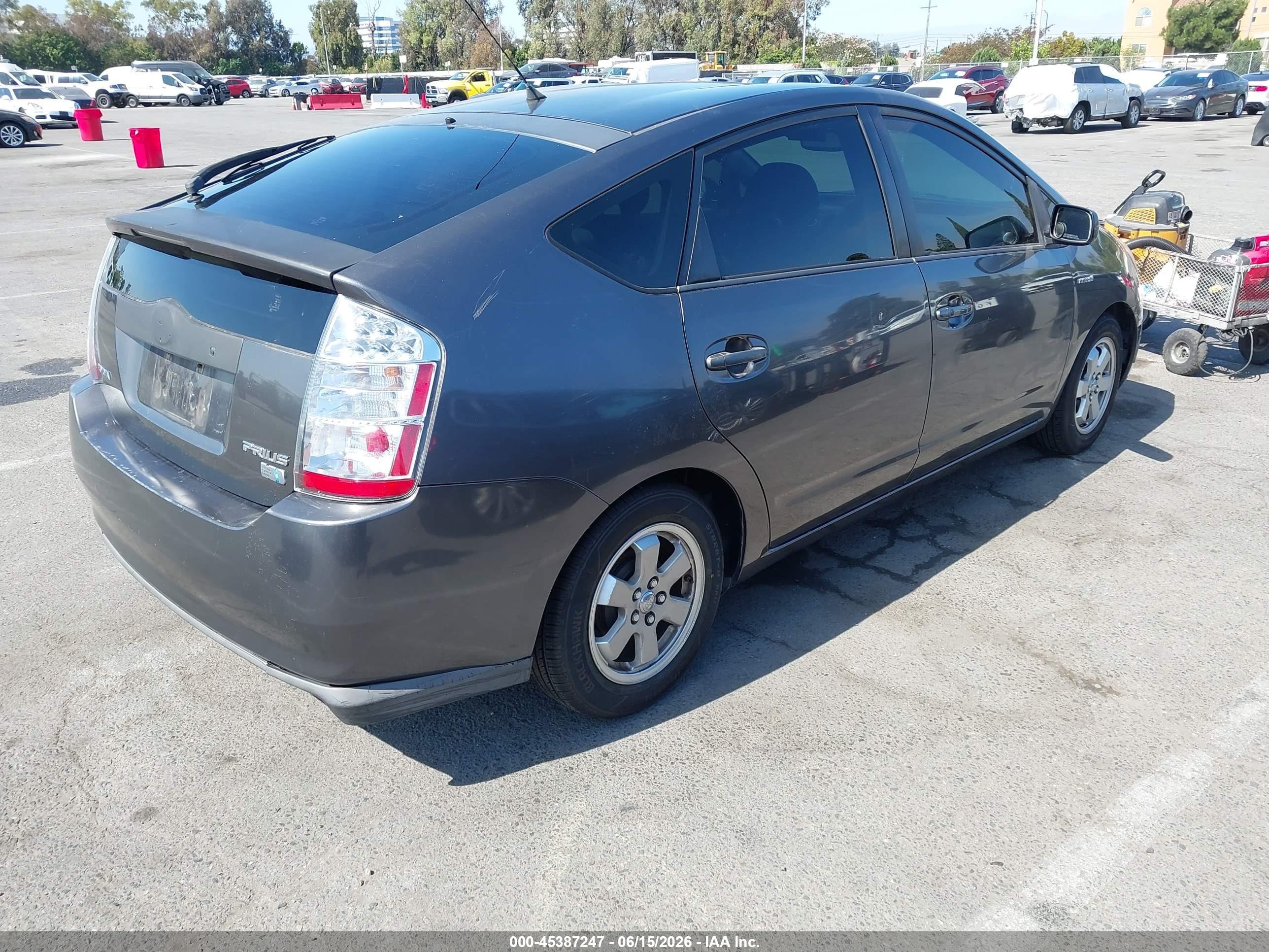 2007 Toyota Prius   Gray vin: JTDKB20U473211079