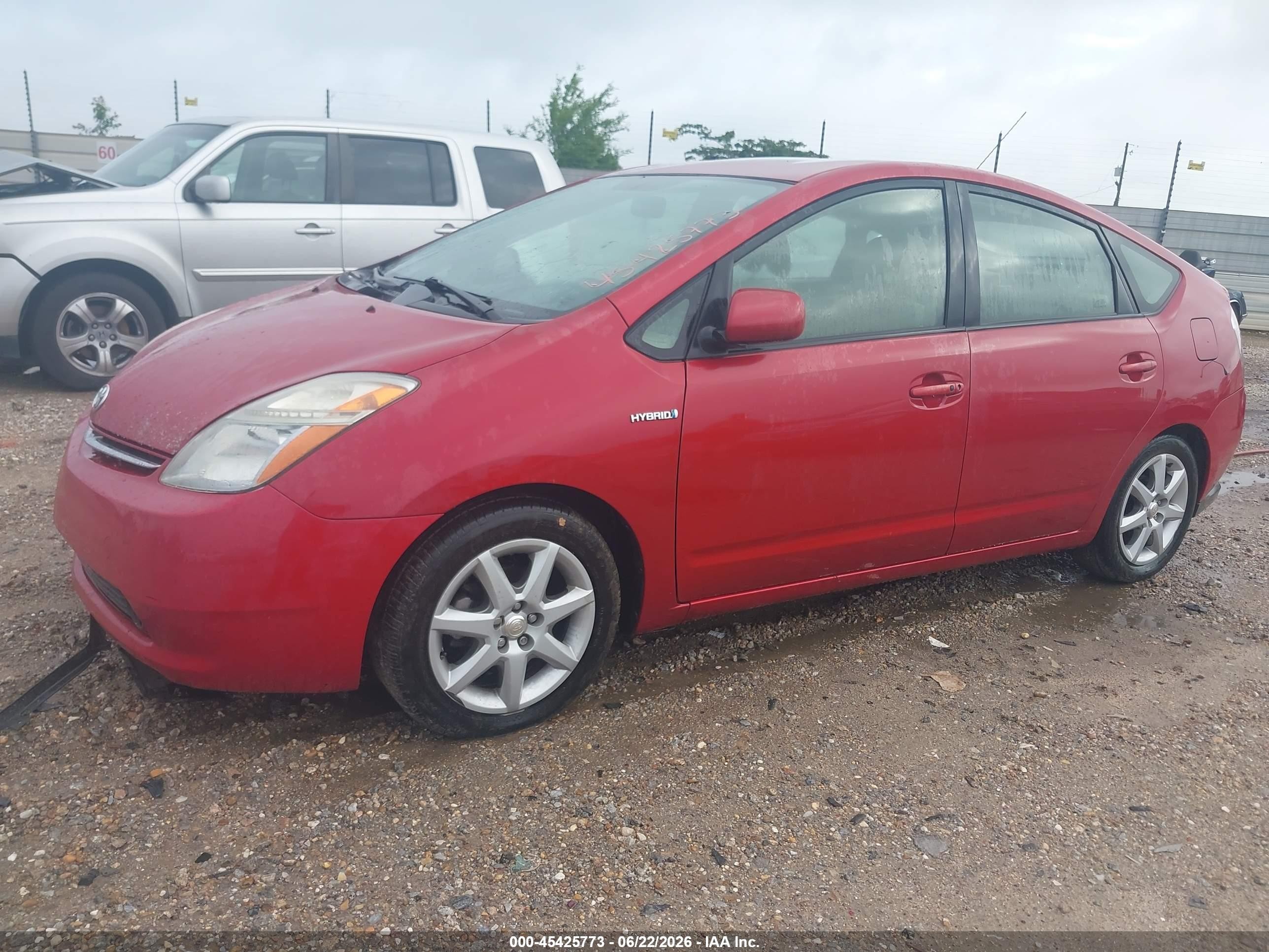 2007 Toyota Prius Touring Red vin: JTDKB20U473216928