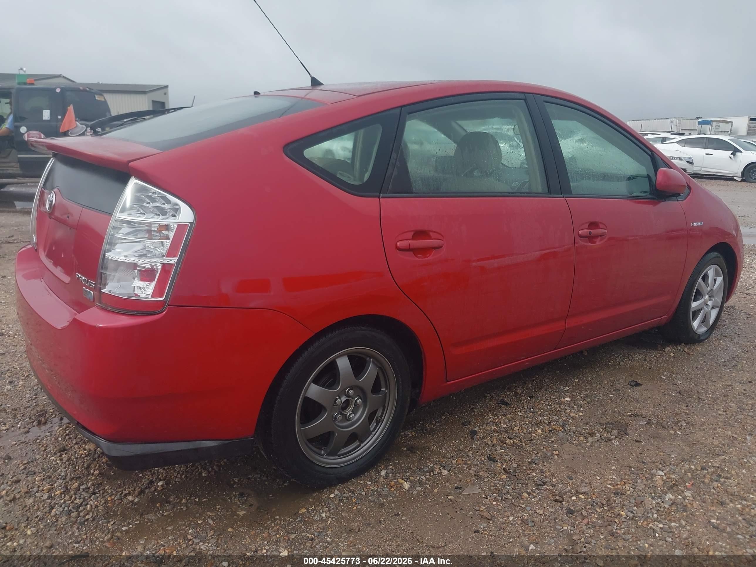 2007 Toyota Prius Touring Red vin: JTDKB20U473216928