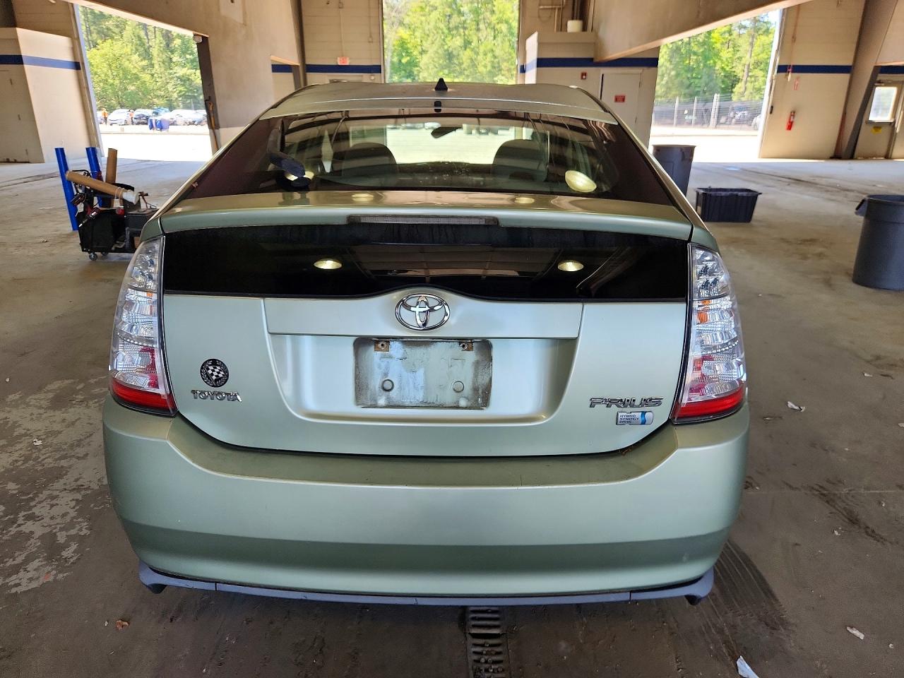 2007 Toyota Prius Base Green vin: JTDKB20U473270164