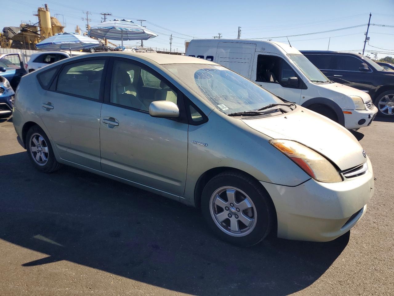 2007 Toyota Prius Base Green vin: JTDKB20U473272027