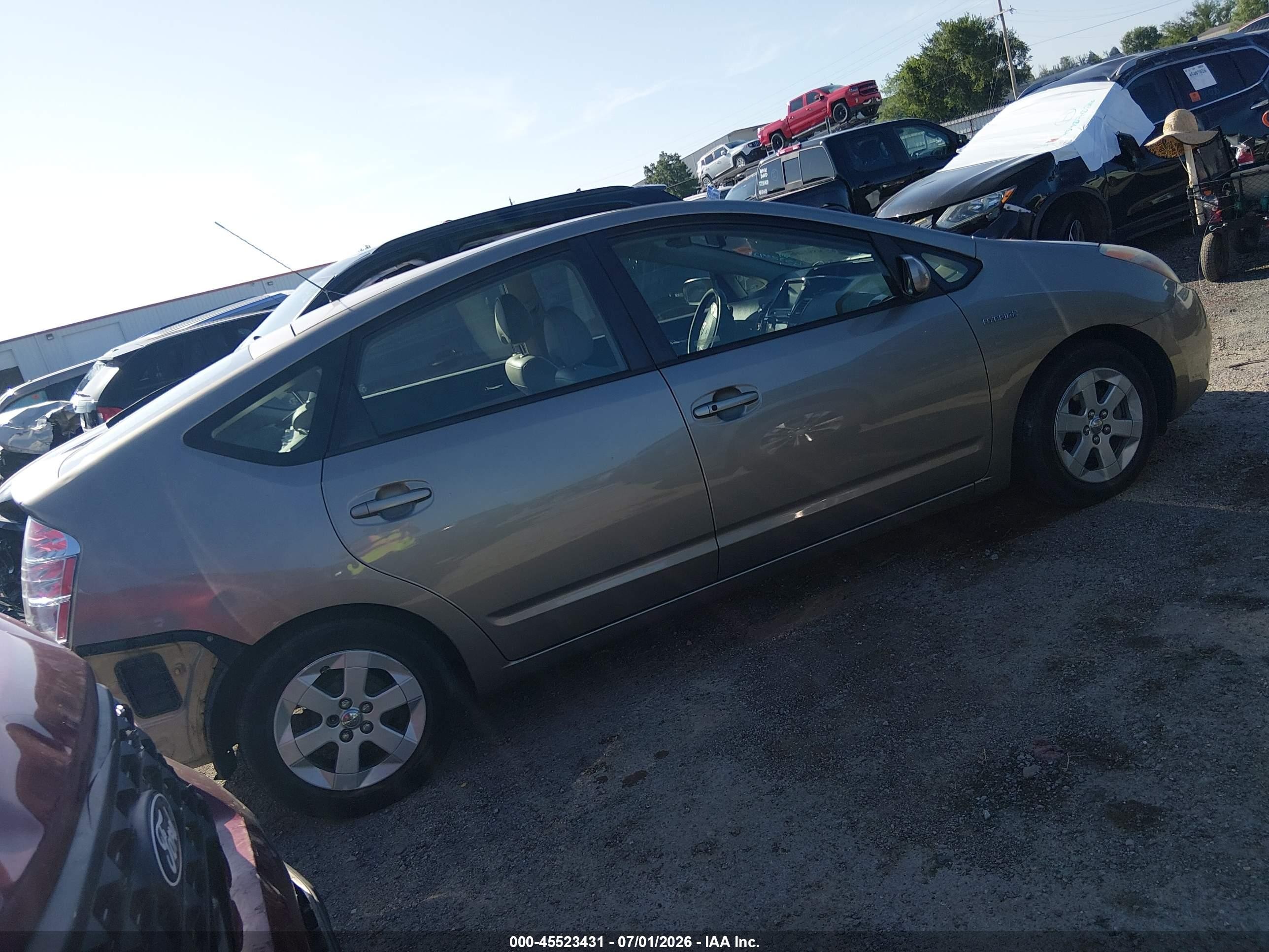 2007 Toyota Prius   Gold vin: JTDKB20U473289720