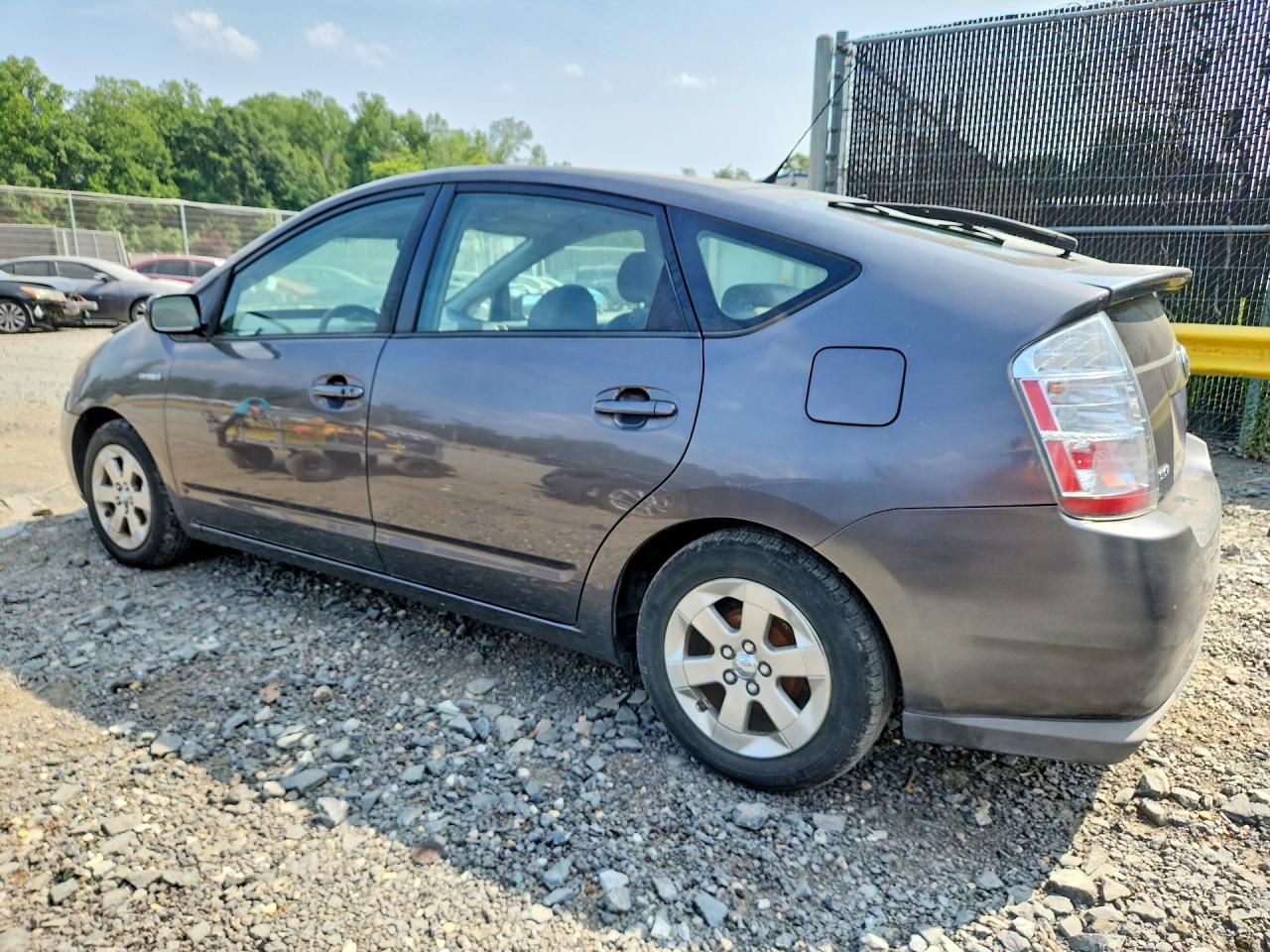 2007 Toyota Prius Base Gray vin: JTDKB20U473292827