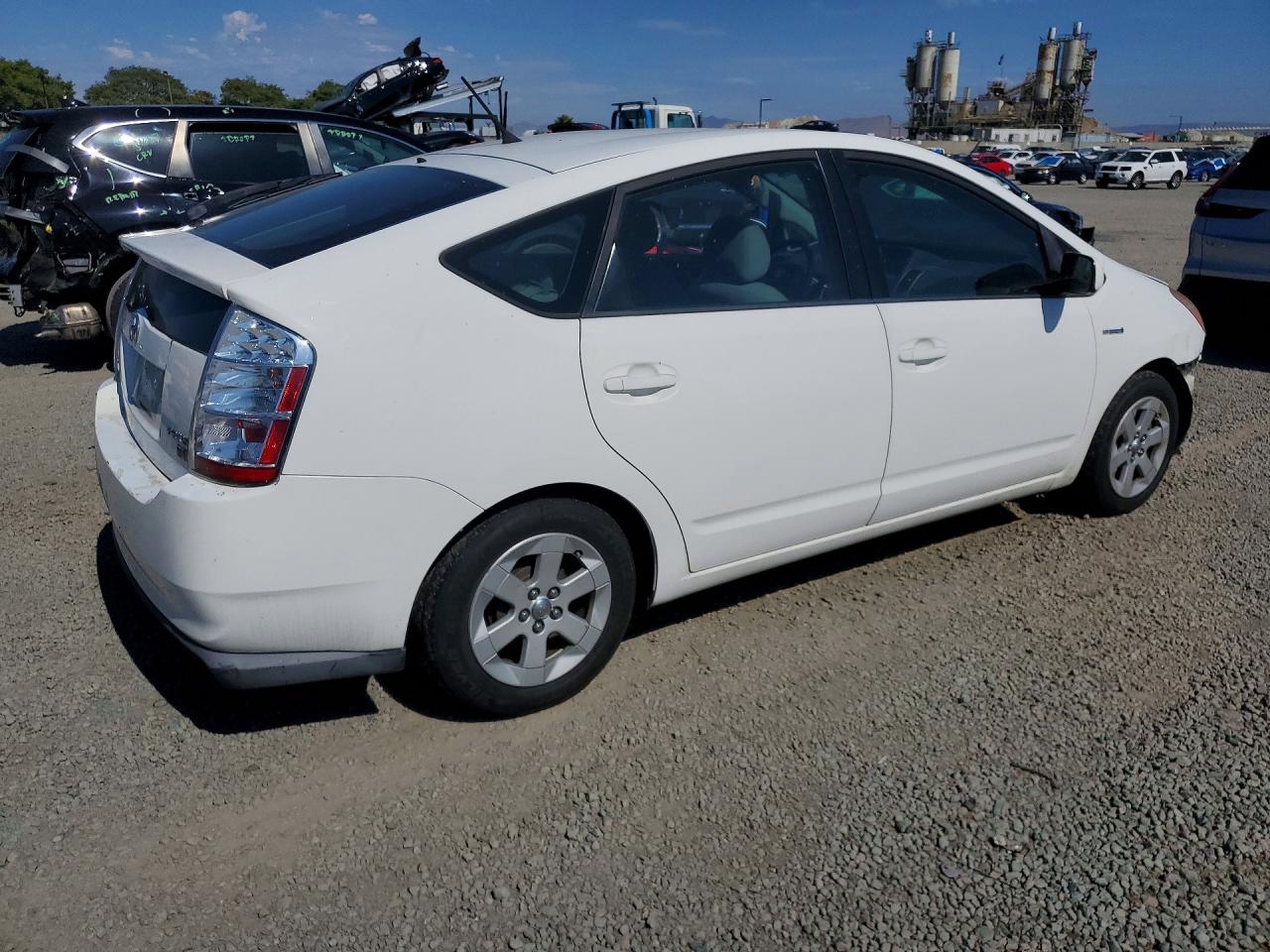 2007 Toyota Prius Base Белый vin: JTDKB20U477088859