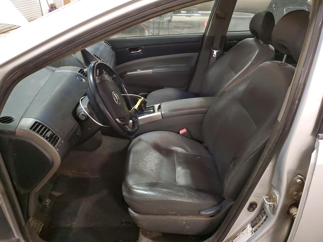 2007 Toyota Prius Base Серебряный vin: JTDKB20U477551311