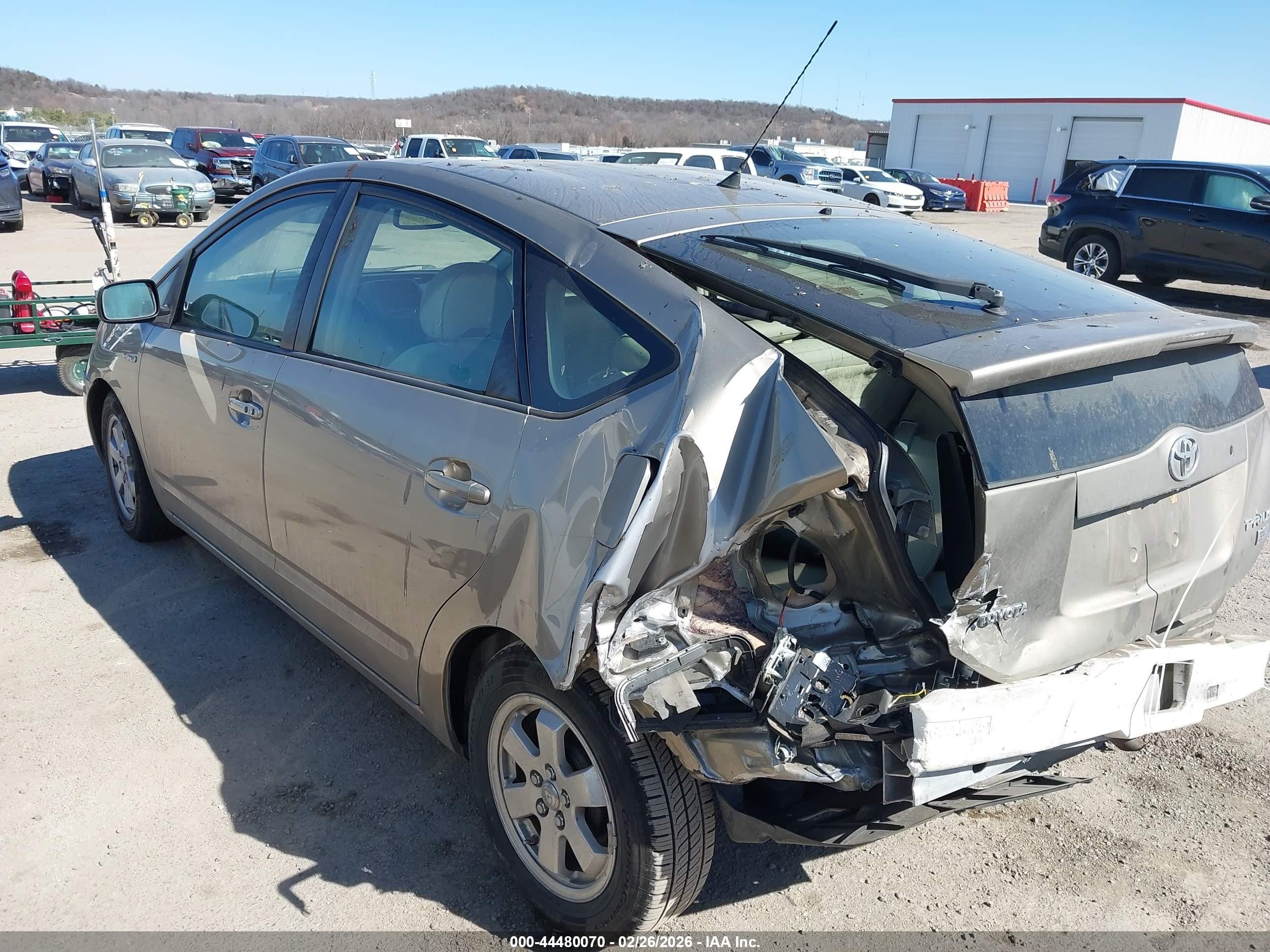 2007 Toyota Prius Золотой vin: JTDKB20U477556735