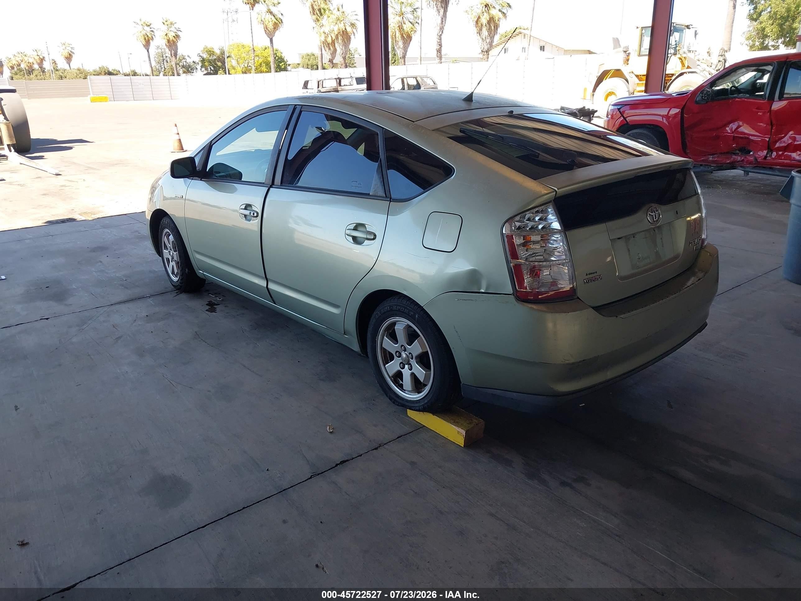 2007 Toyota Prius   Зеленый vin: JTDKB20U477562440