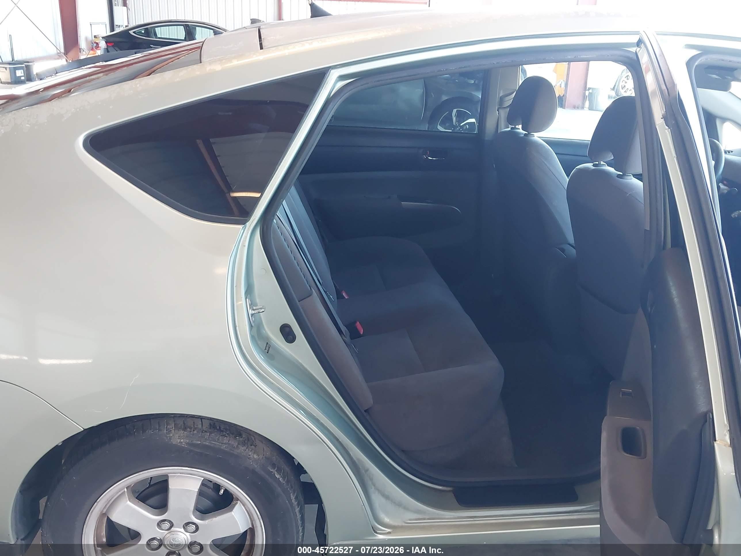 2007 Toyota Prius   Зеленый vin: JTDKB20U477562440