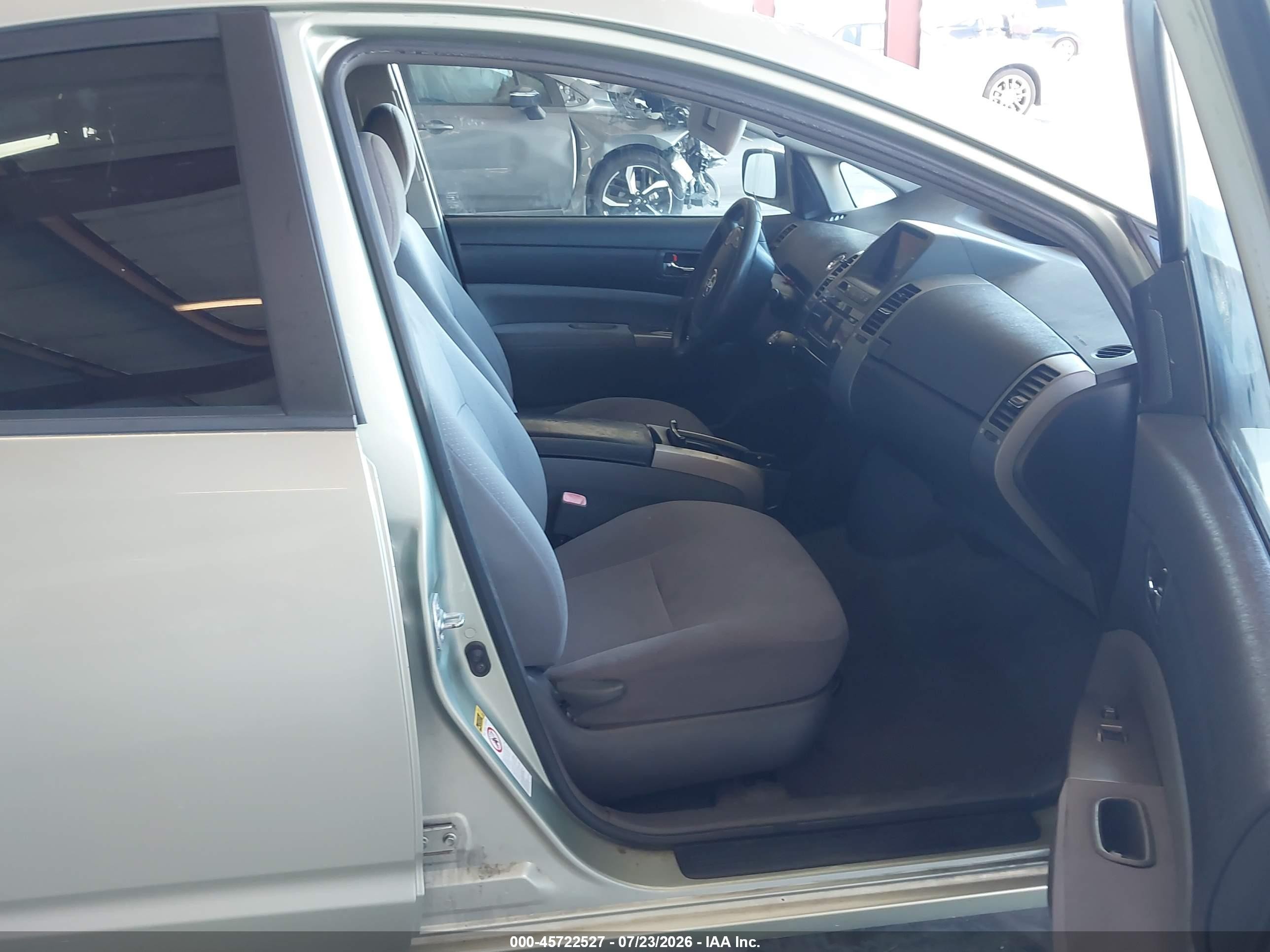 2007 Toyota Prius   Зеленый vin: JTDKB20U477562440