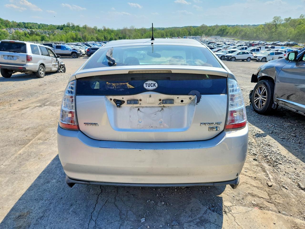 2007 Toyota Prius Base Silver vin: JTDKB20U477563233
