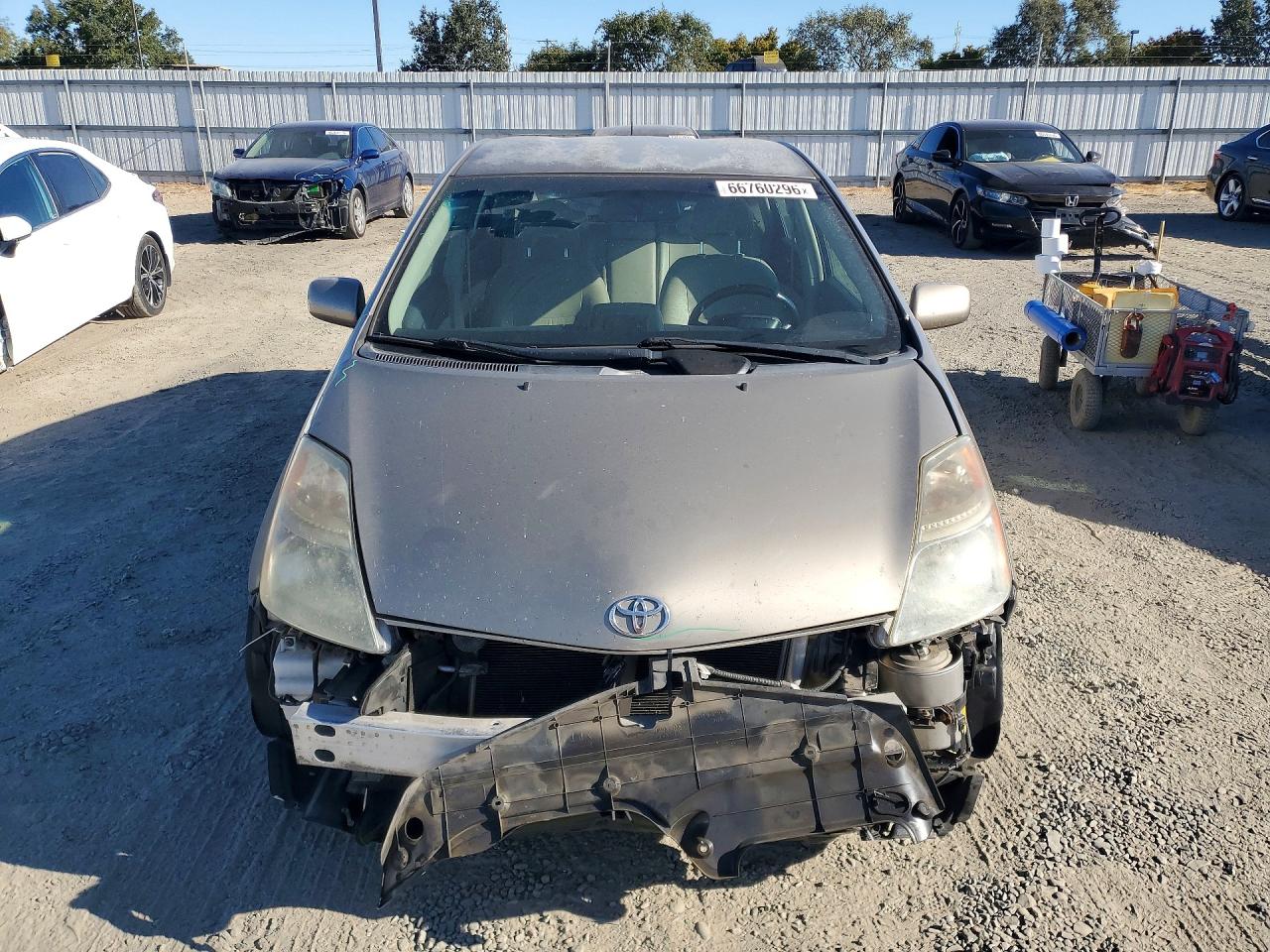 2007 Toyota Prius Base Gold vin: JTDKB20U477610258