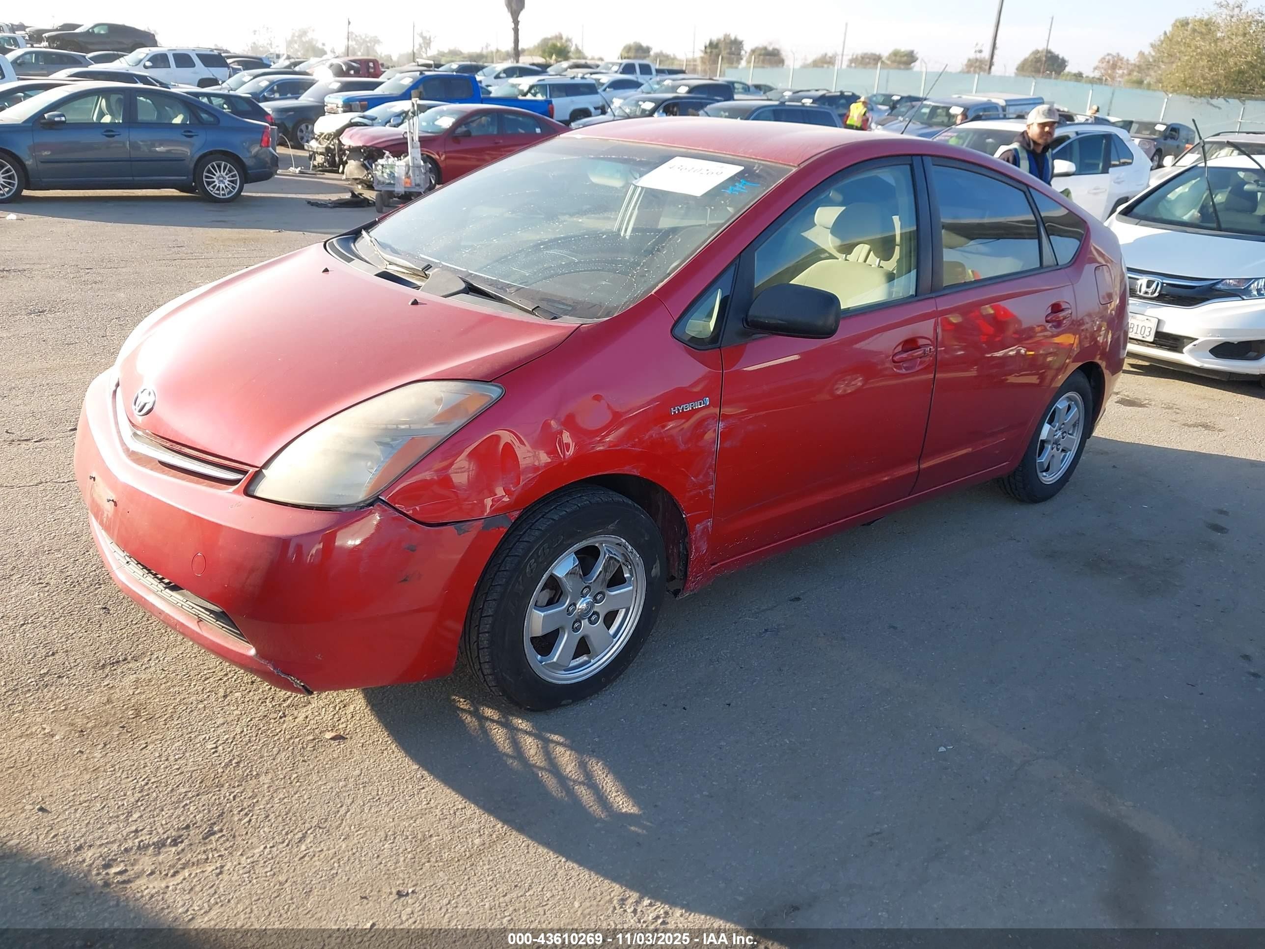 2007 Toyota Prius   Красный vin: JTDKB20U477612835
