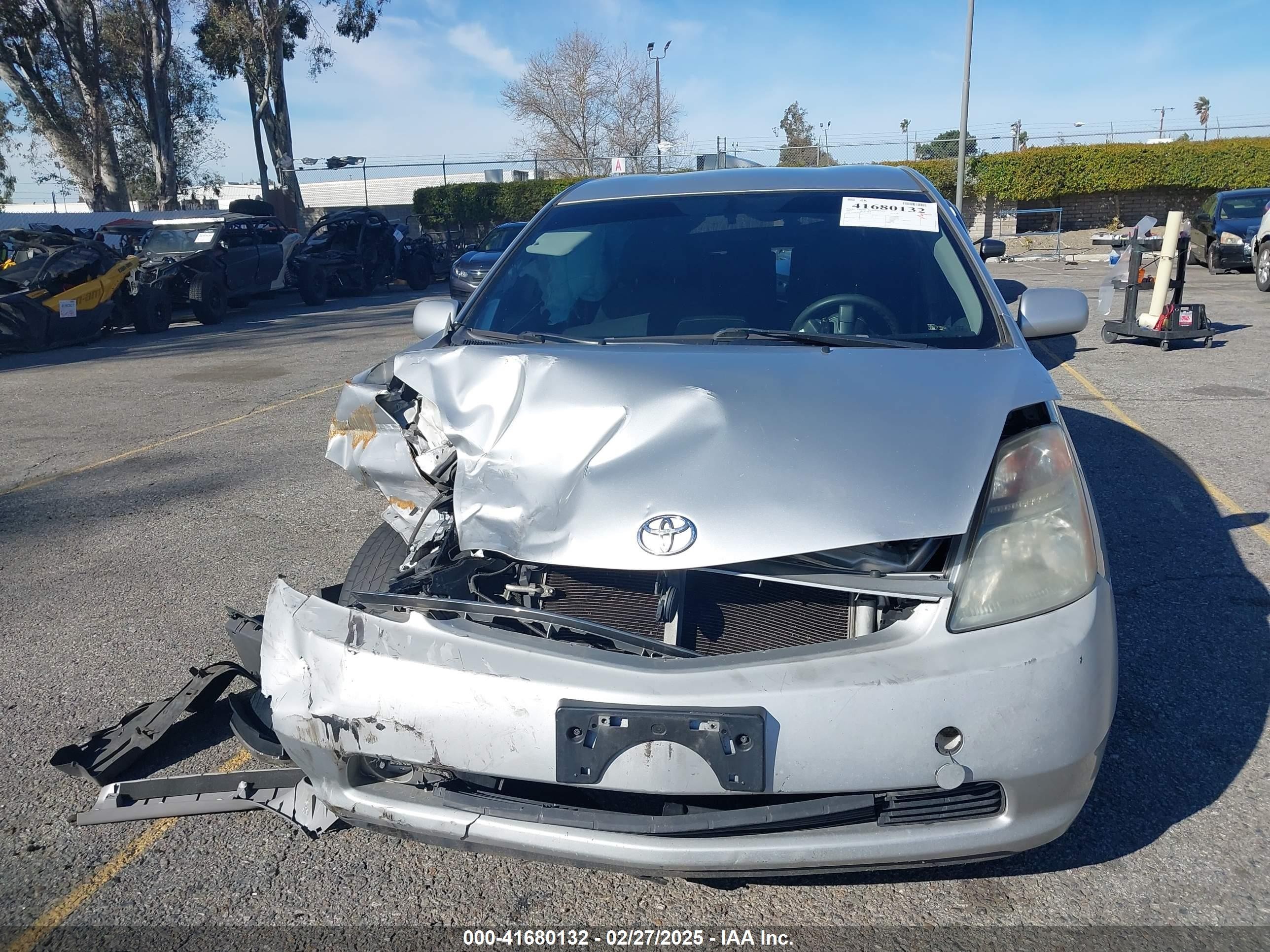 2007 Toyota Prius   Серебряный vin: JTDKB20U477646130