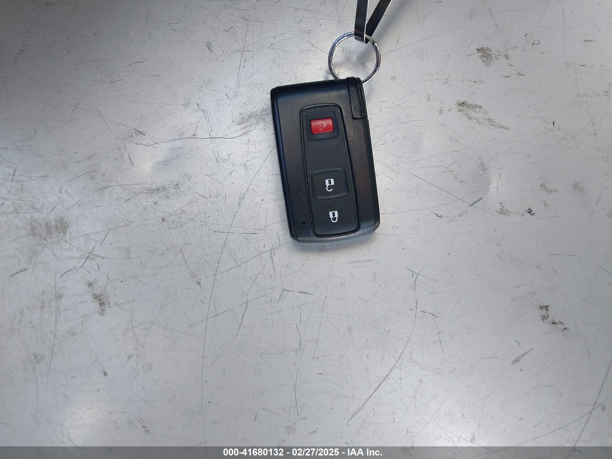 2007 Toyota Prius   Серебряный vin: JTDKB20U477646130