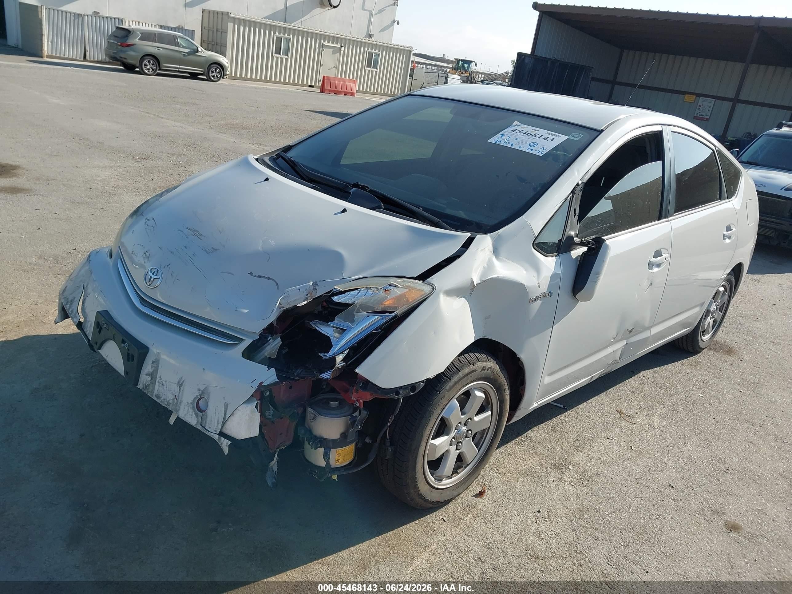 2007 Toyota Prius   White vin: JTDKB20U477649352