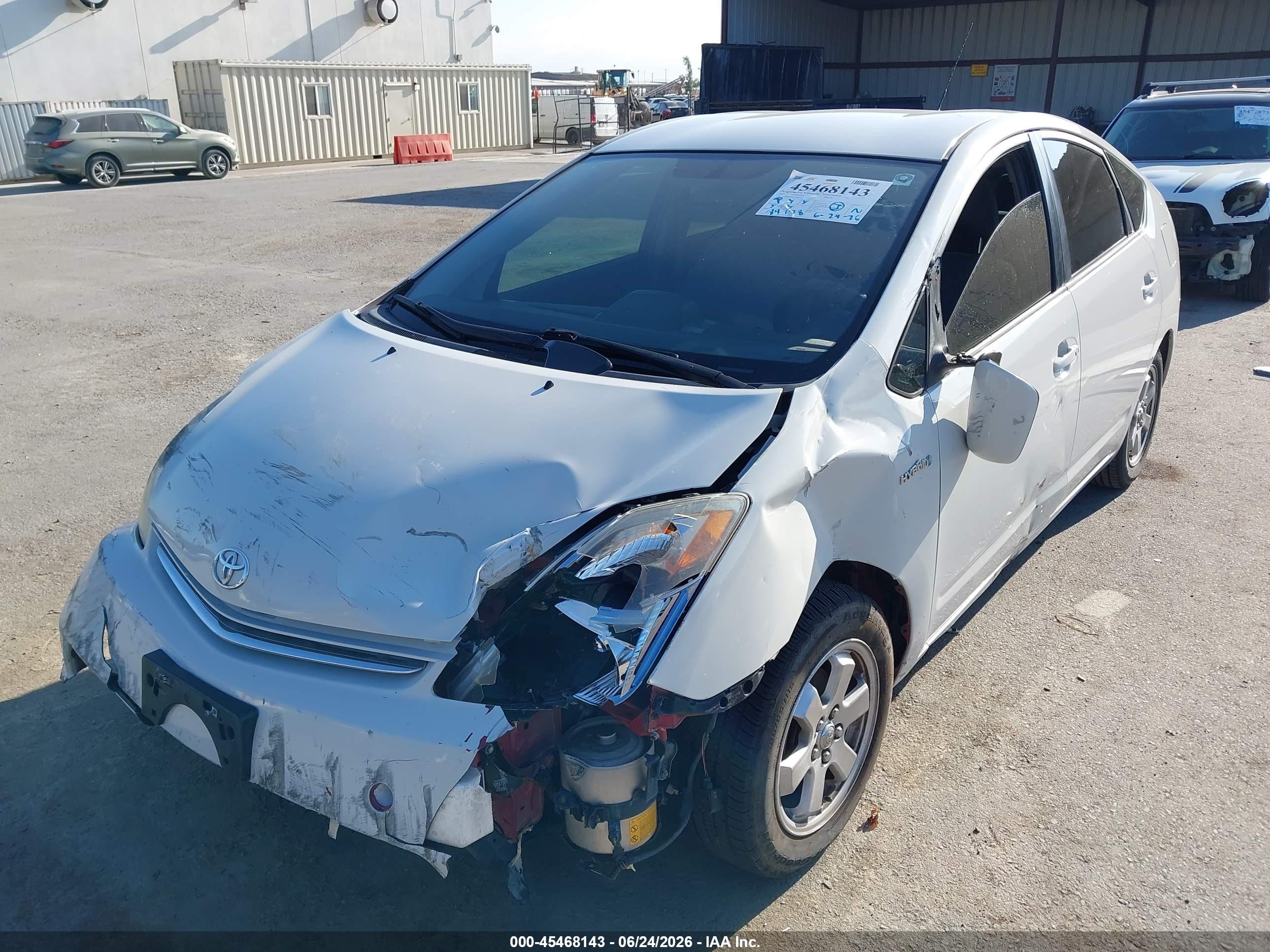 2007 Toyota Prius   White vin: JTDKB20U477649352