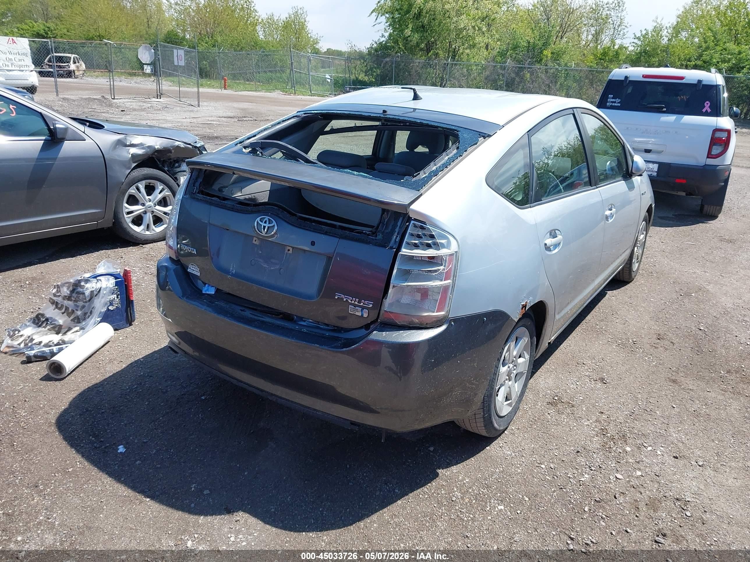 2007 Toyota Prius Серый vin: JTDKB20U477661405