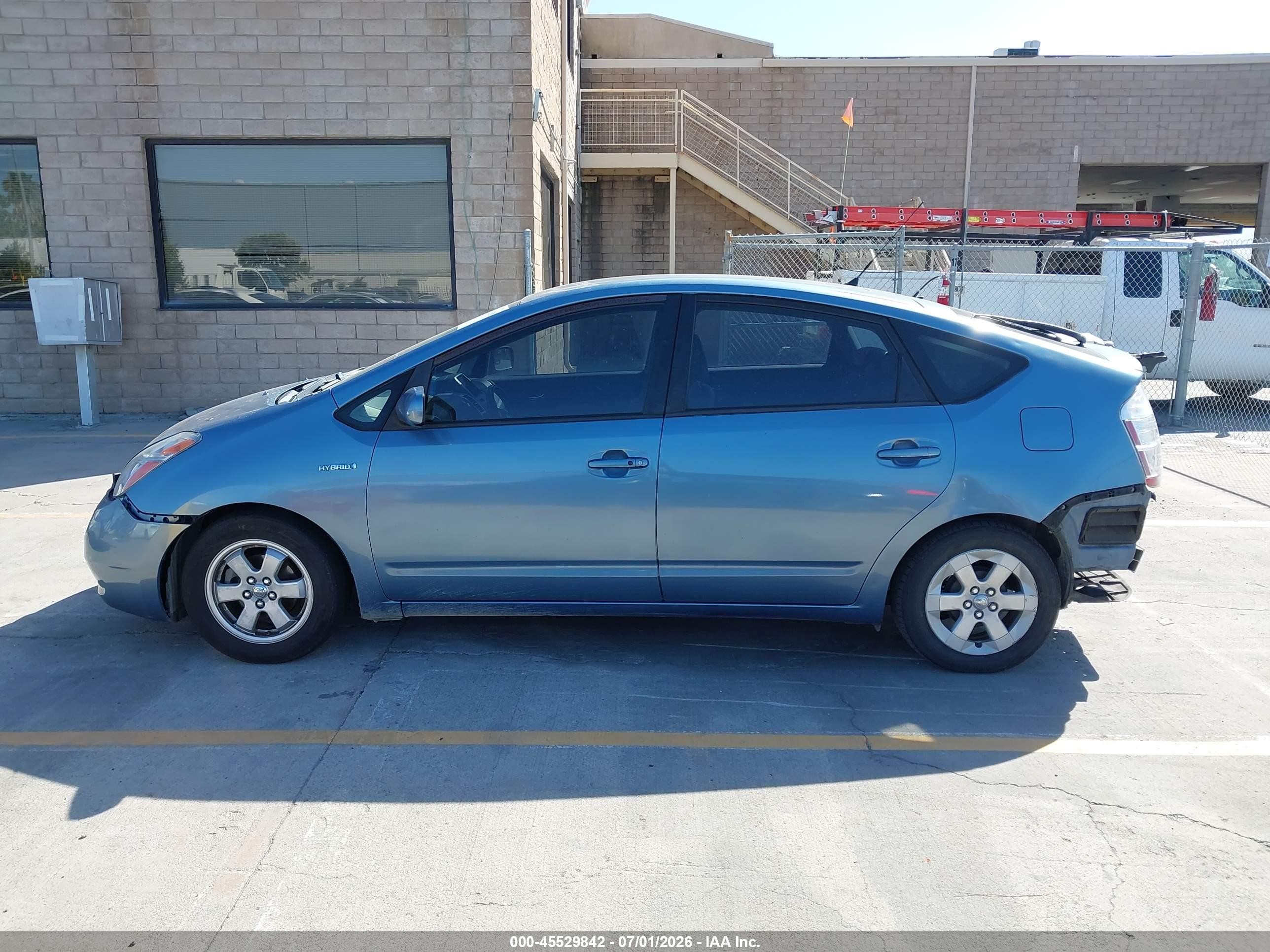 2007 Toyota Prius   Light Blue vin: JTDKB20U477661761