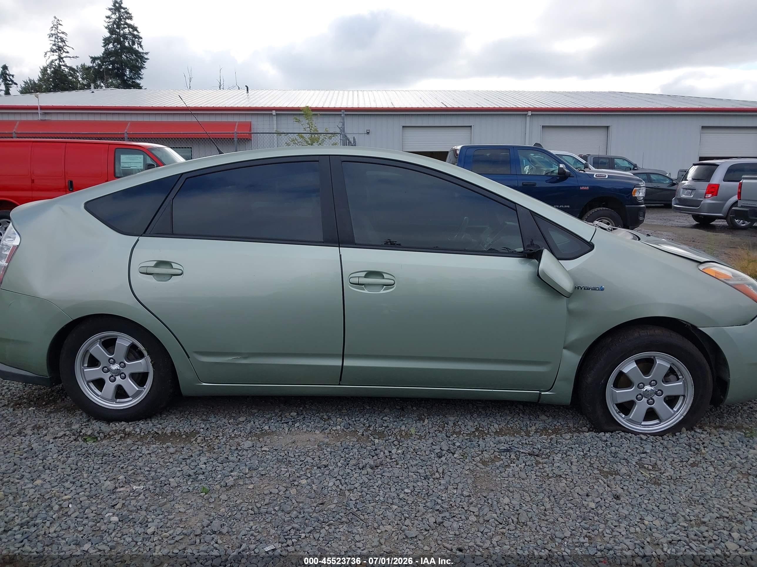 2008 Toyota Prius   Green vin: JTDKB20U483343941