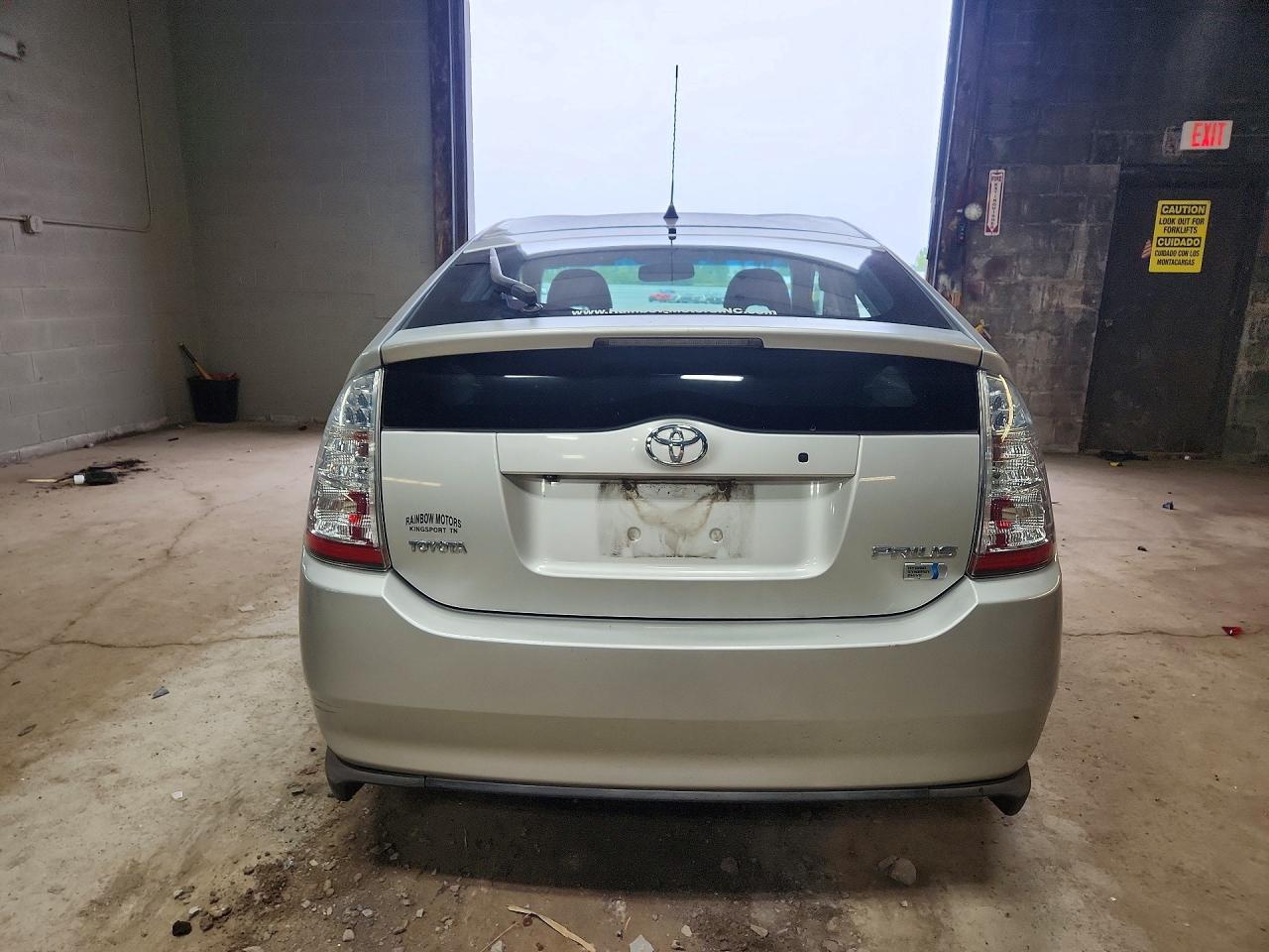 2008 Toyota Prius Base Silver vin: JTDKB20U483385185