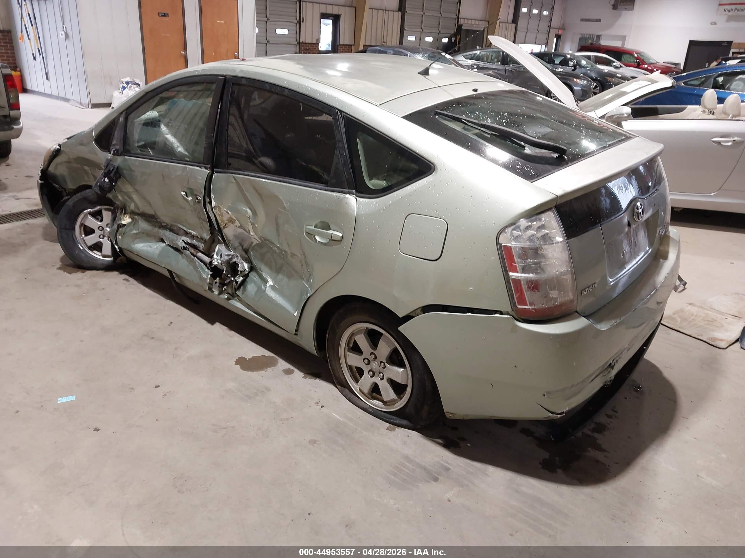 2008 Toyota Prius   Green vin: JTDKB20U483393819