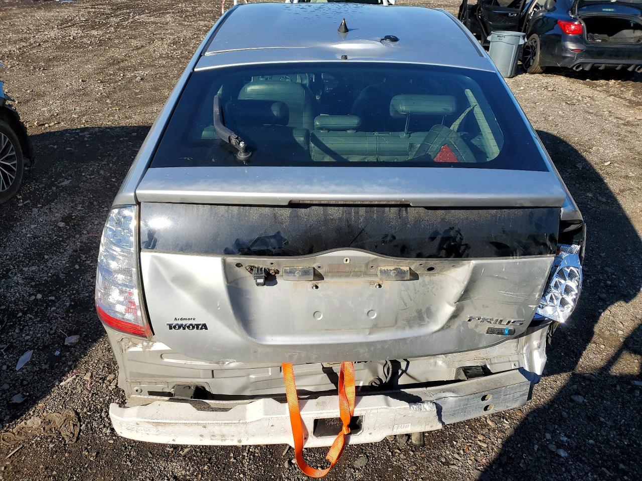 2008 Toyota Prius Base Silver vin: JTDKB20U483457941