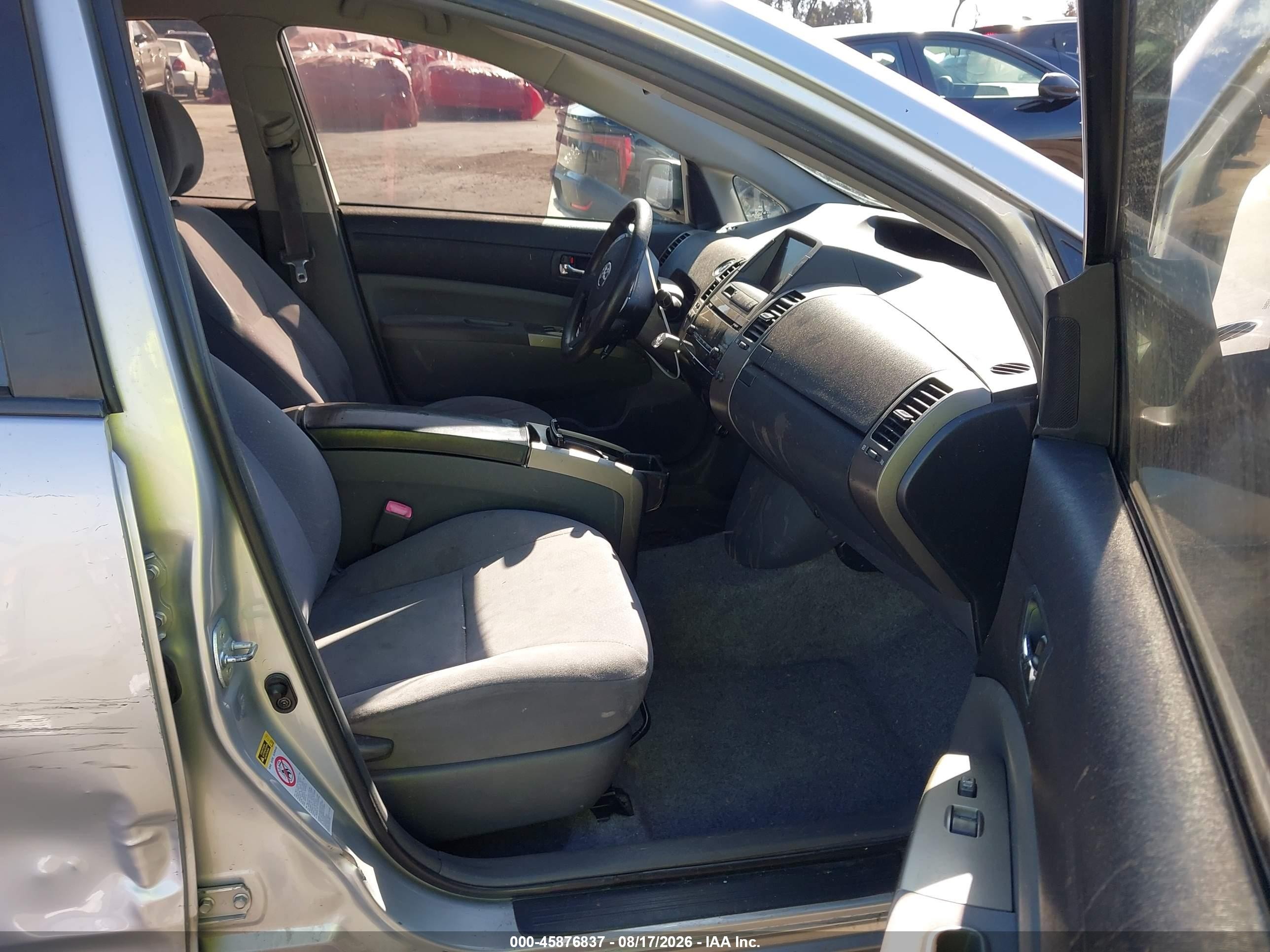 2008 Toyota Prius Silver vin: JTDKB20U487727968