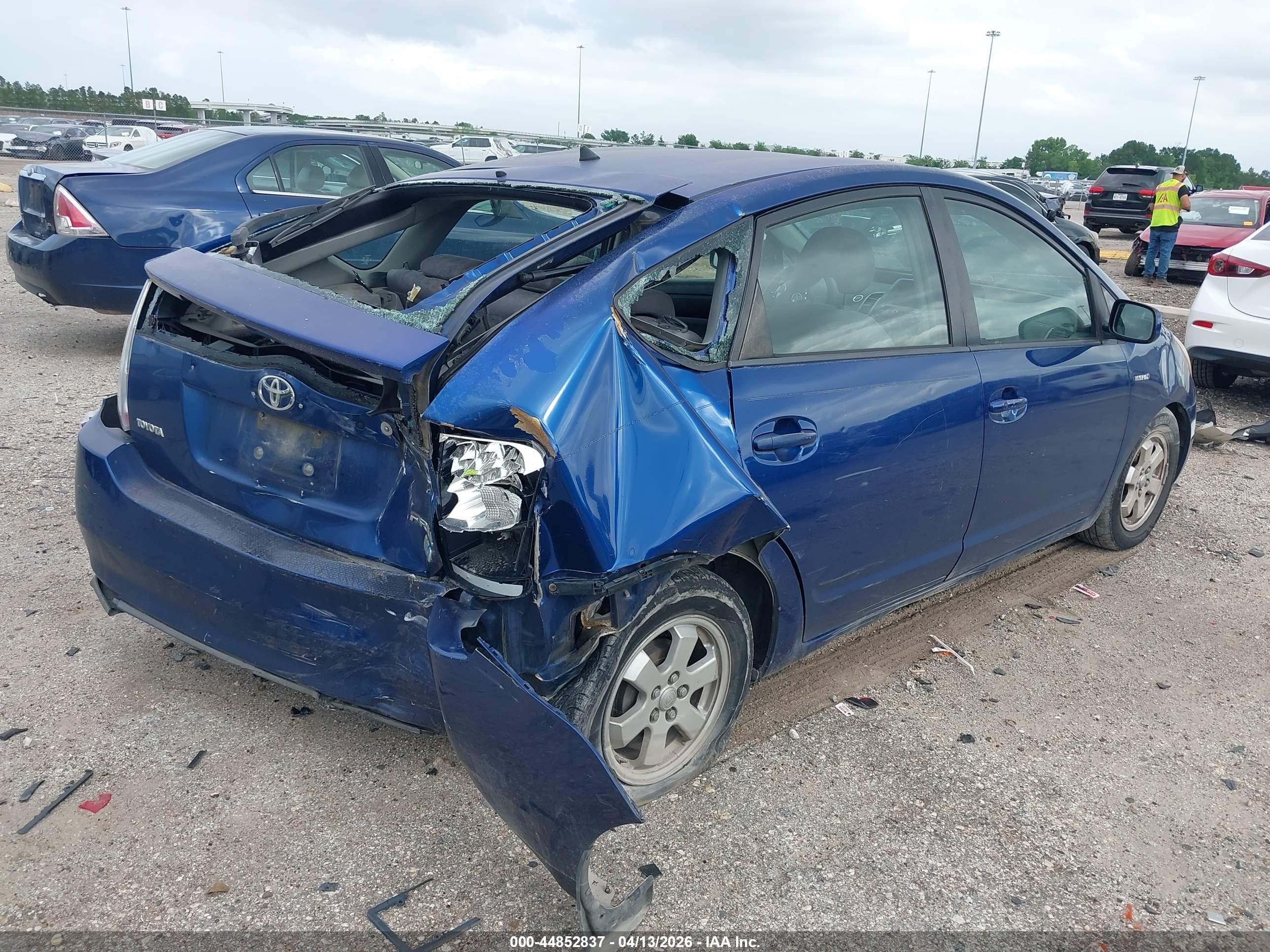 2008 Toyota Prius   Blue vin: JTDKB20U487737237