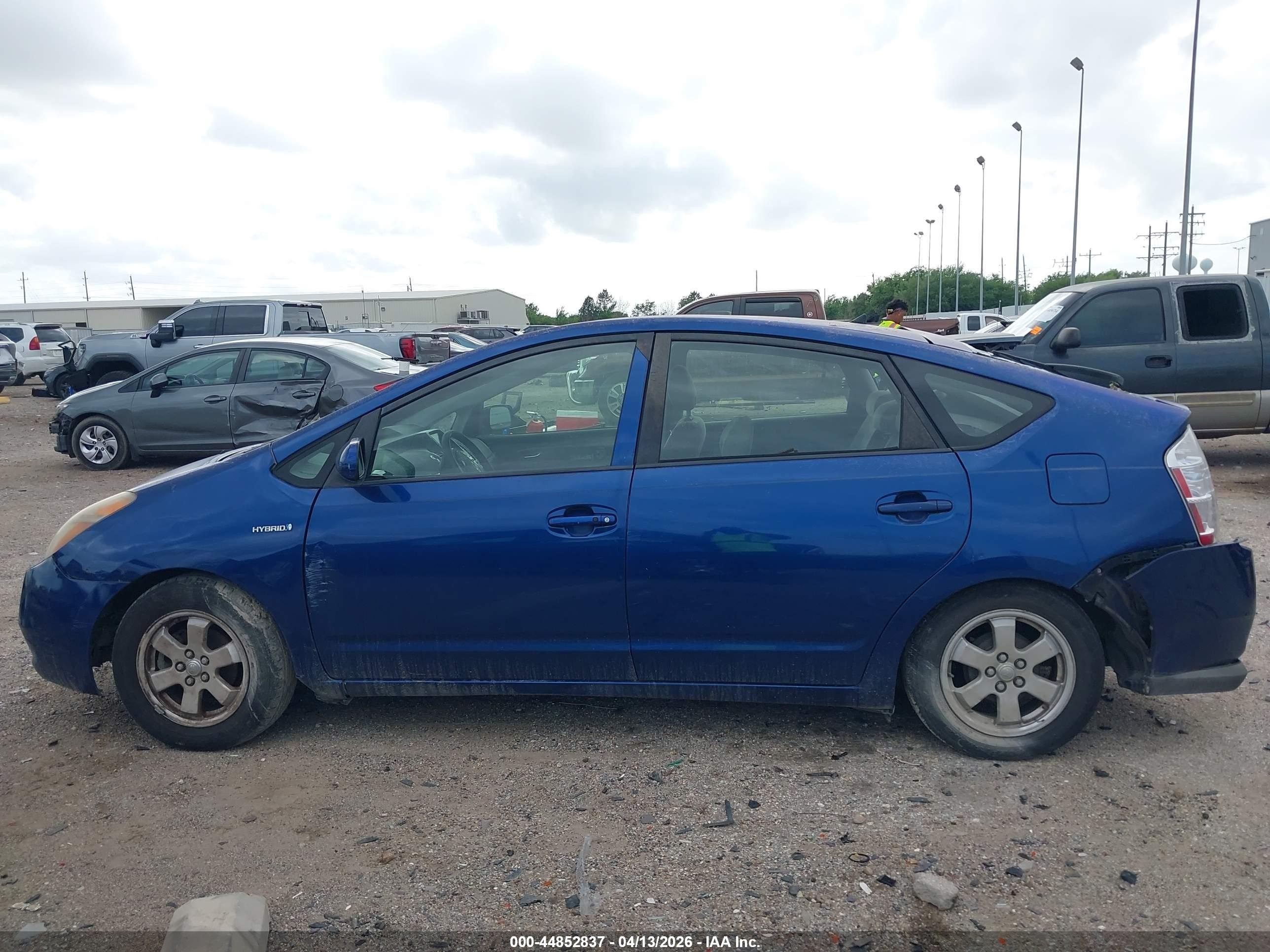 2008 Toyota Prius   Blue vin: JTDKB20U487737237